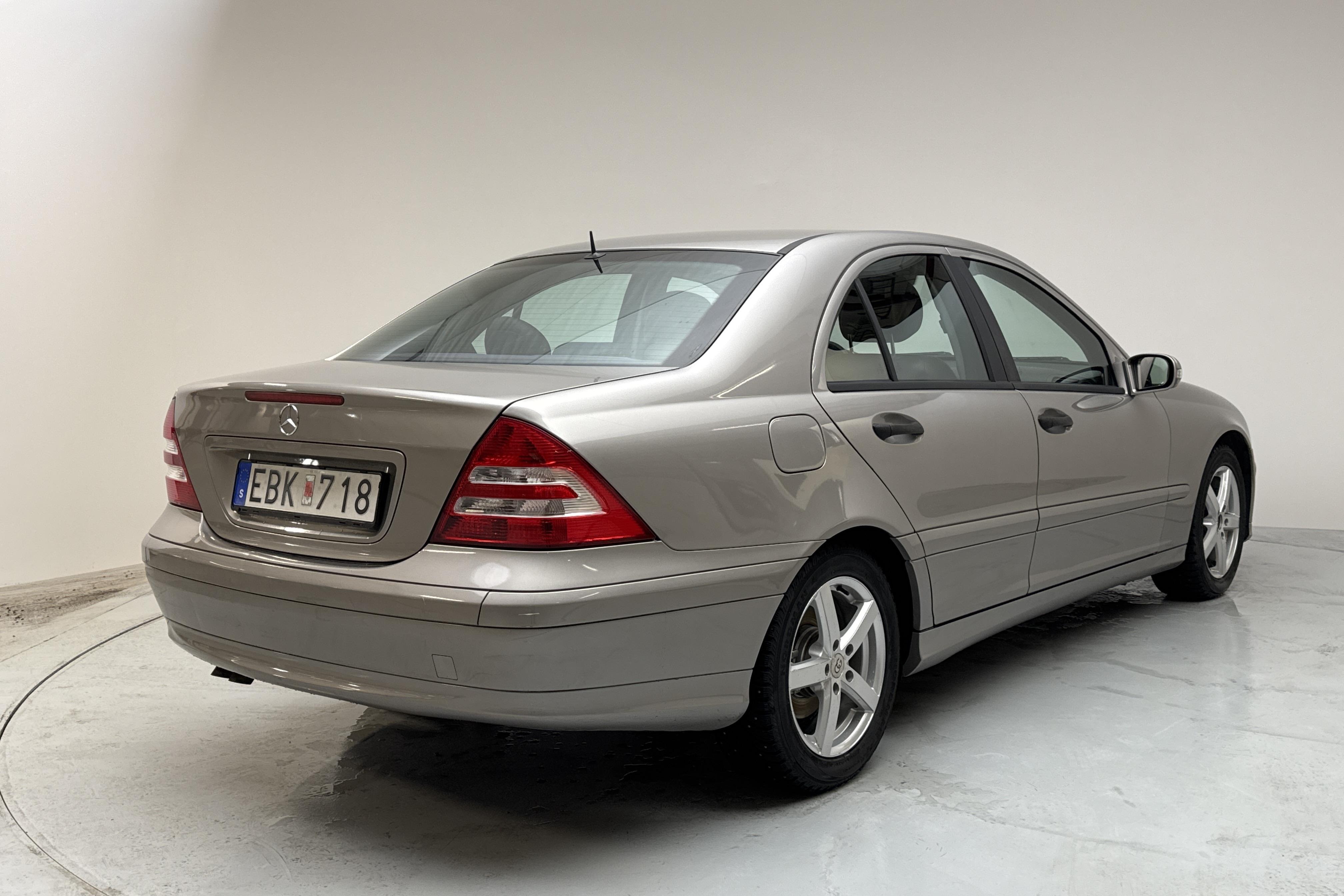 Mercedes C 230 W203 (204hk) - 14 251 mil - Automat - silver - 2006