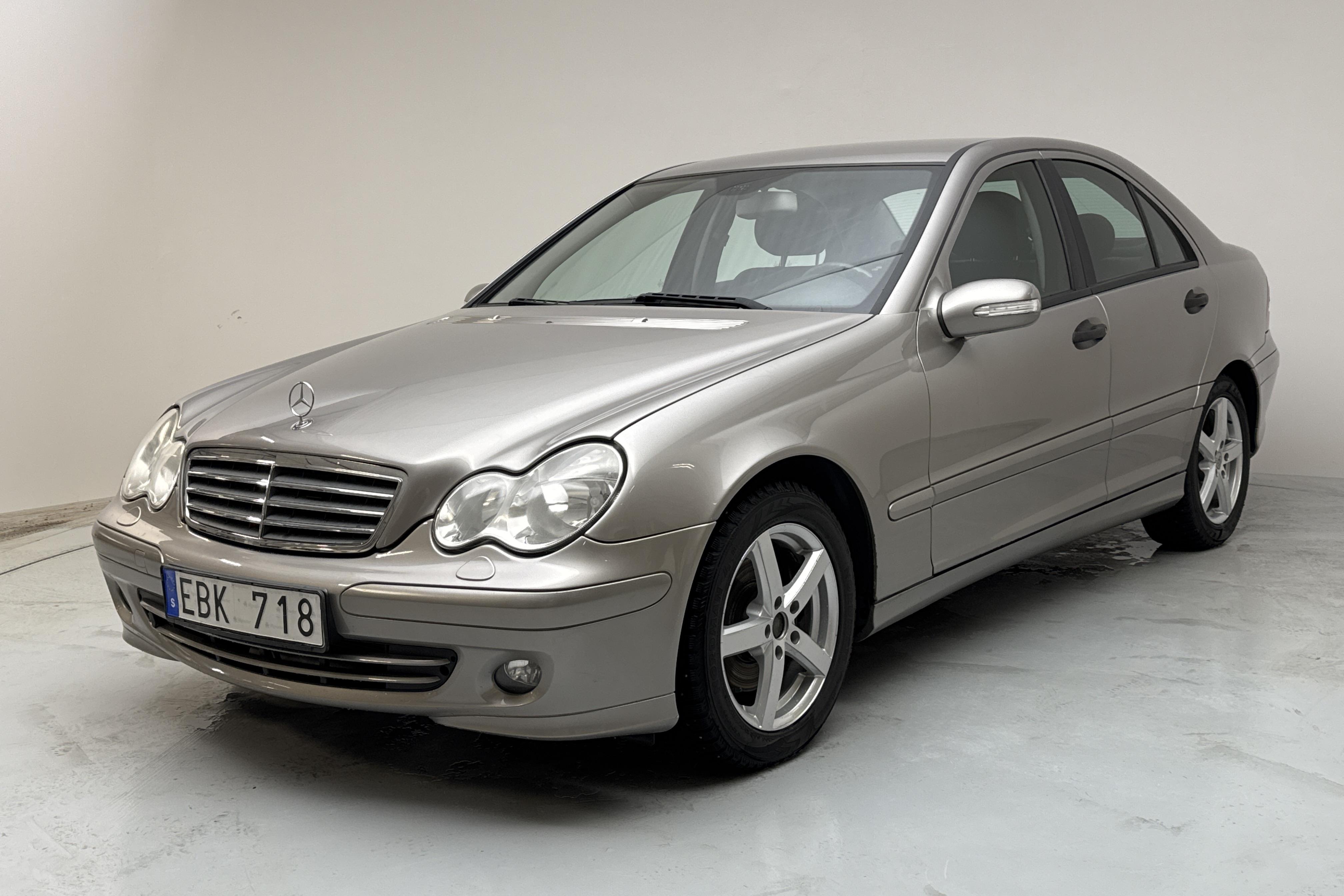 Mercedes C 230 W203 (204hk) - 14 251 mil - Automat - silver - 2006