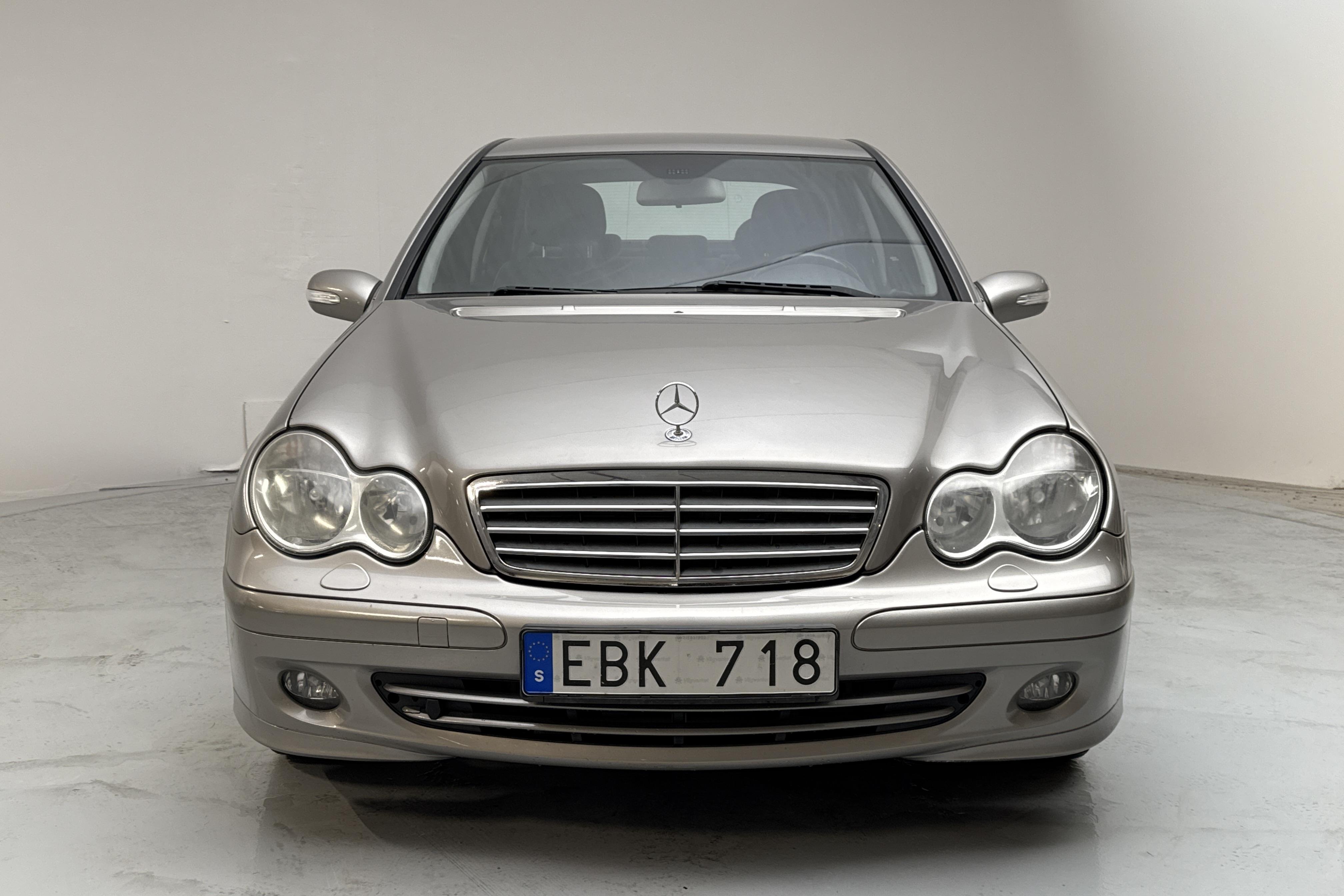 Mercedes C 230 W203 (204hk) - 14 251 mil - Automat - silver - 2006