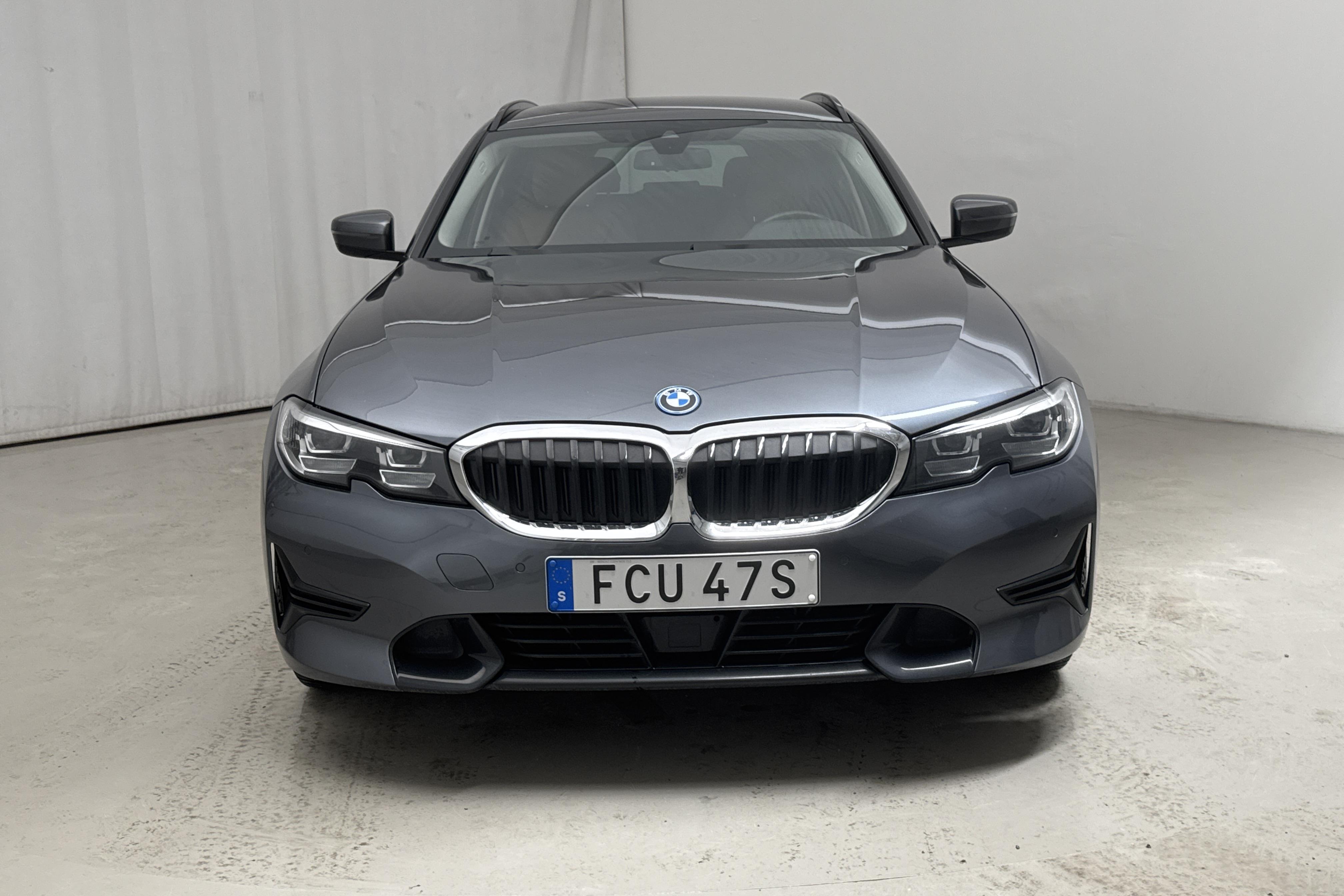 BMW 330e xDrive Touring, G21 (292hk) - 5 913 mil - Automat - grå - 2022