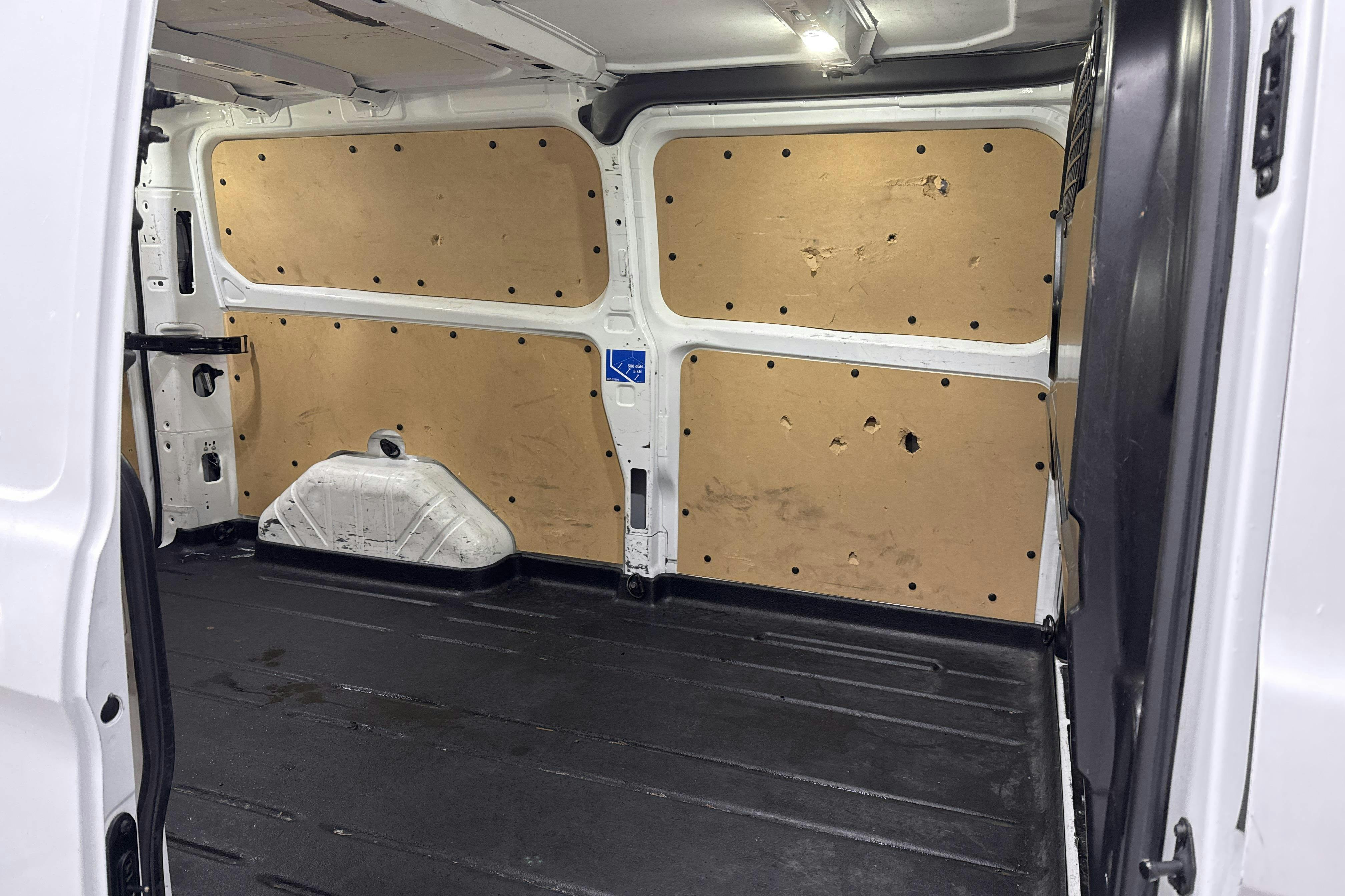 Ford Transit Custom 300 (125hk) - 20 797 mil - Manuell - vit - 2015