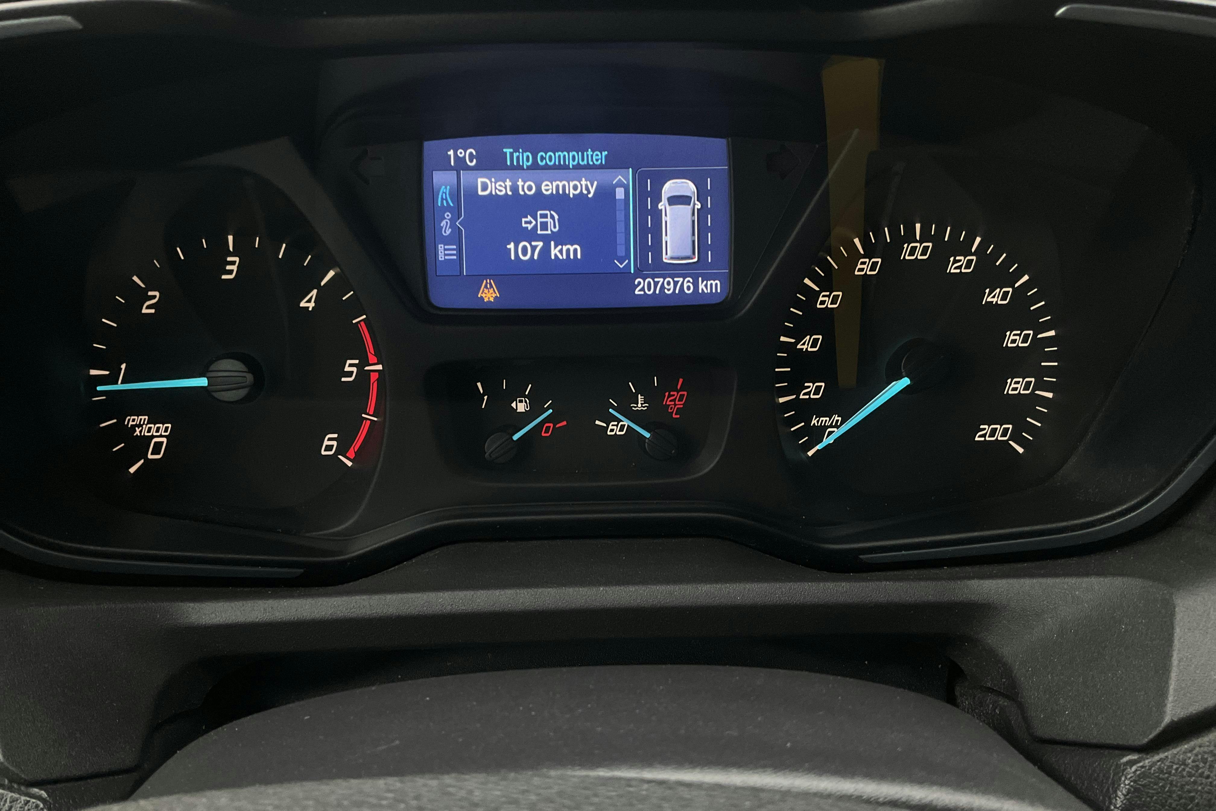 Ford Transit Custom 300 (125hk) - 20 797 mil - Manuell - vit - 2015