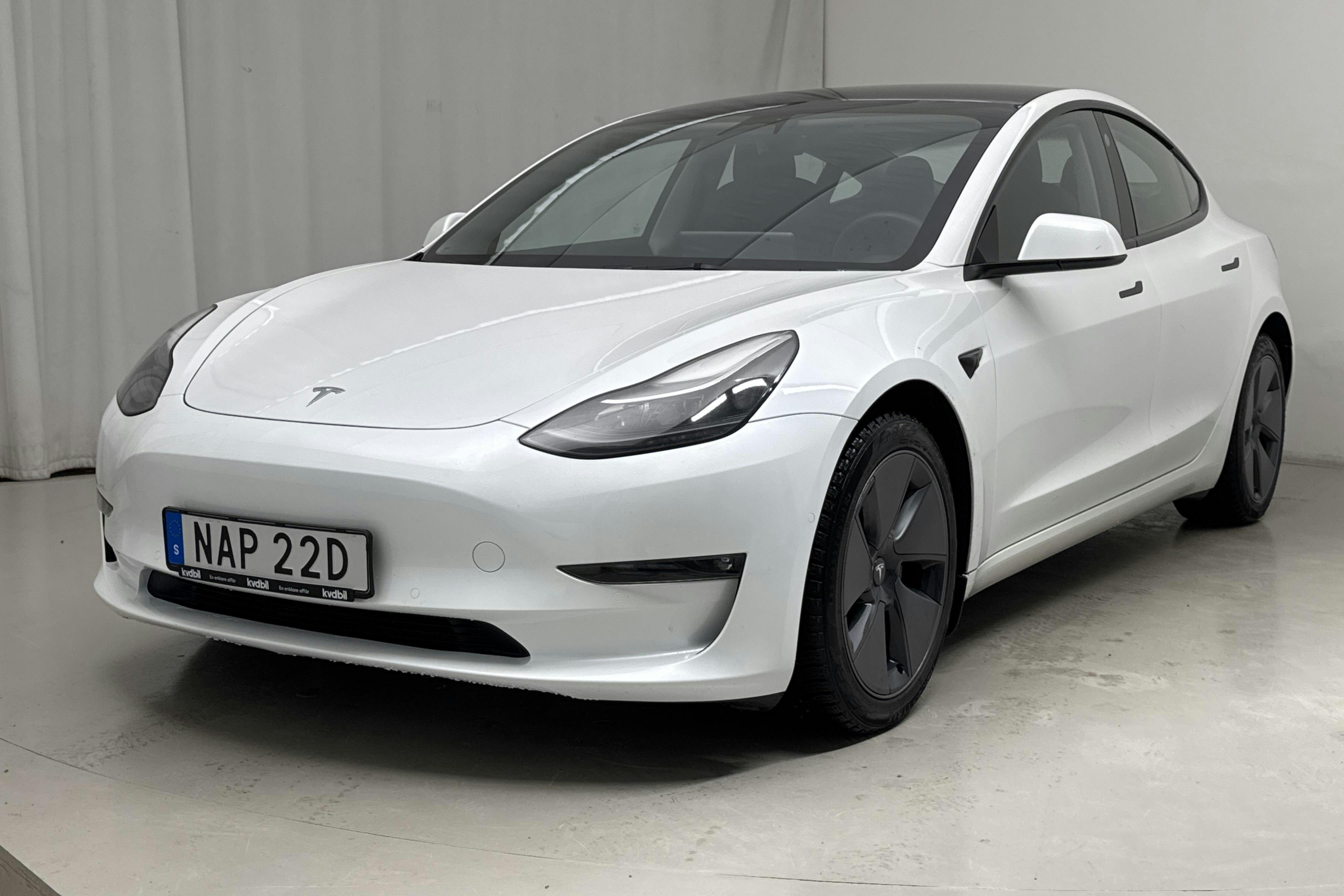Tesla Model 3 Long Range Dual Motor AWD - 4 507 mil - Automat - vit - 2021
