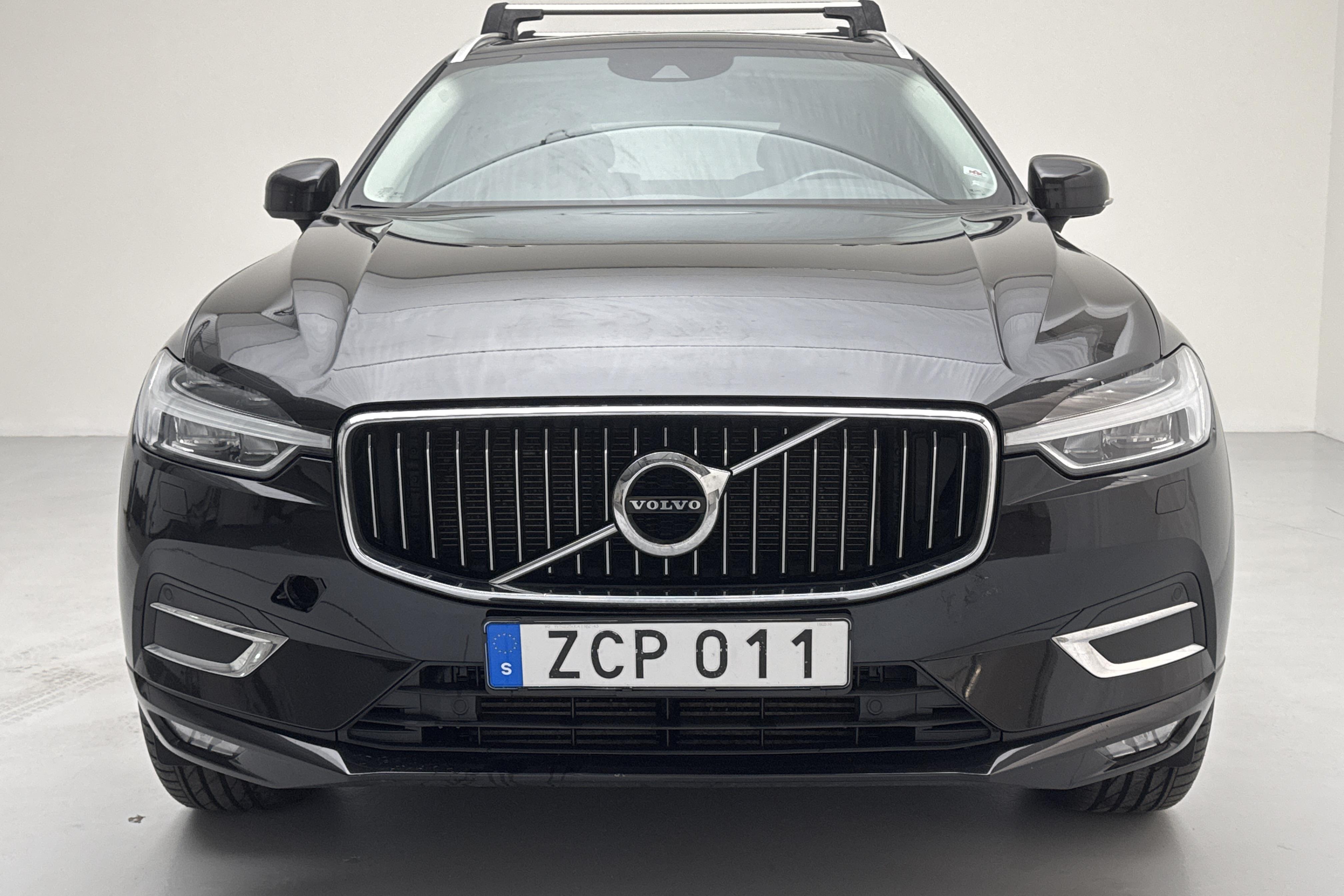 Volvo XC60 T5 AWD (250hk) - 10 992 mil - Automat - svart - 2019