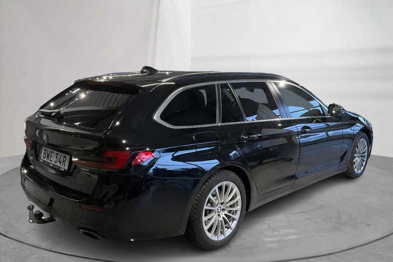 BMW 520d xDrive Touring, G31 LCI (190hk+11hk) - 10 261 mil - Automat - svart - 2021