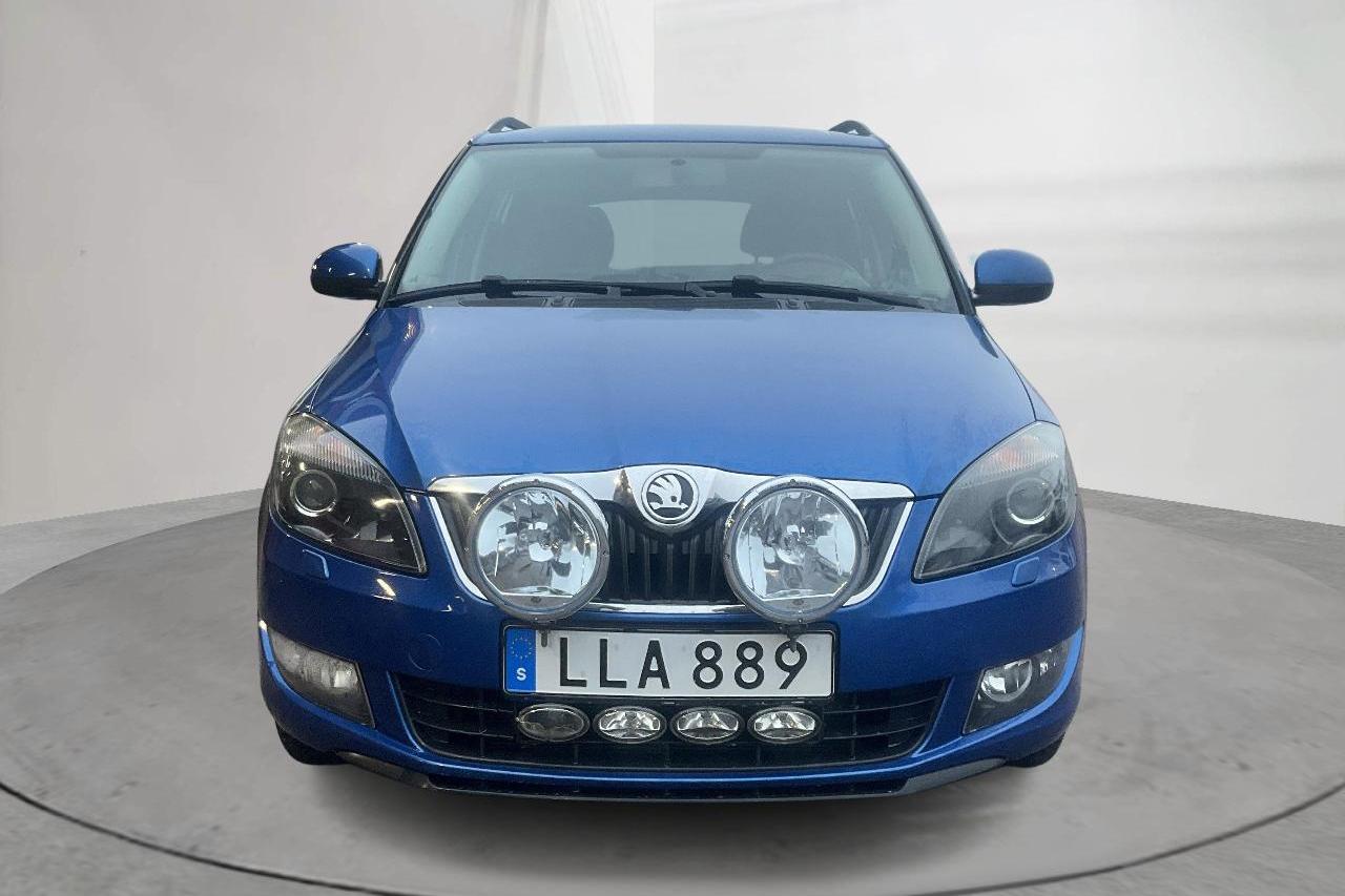 Skoda Fabia 1.2 TSI Combi (86hk) - 14 539 mil - Manuell - blå - 2014