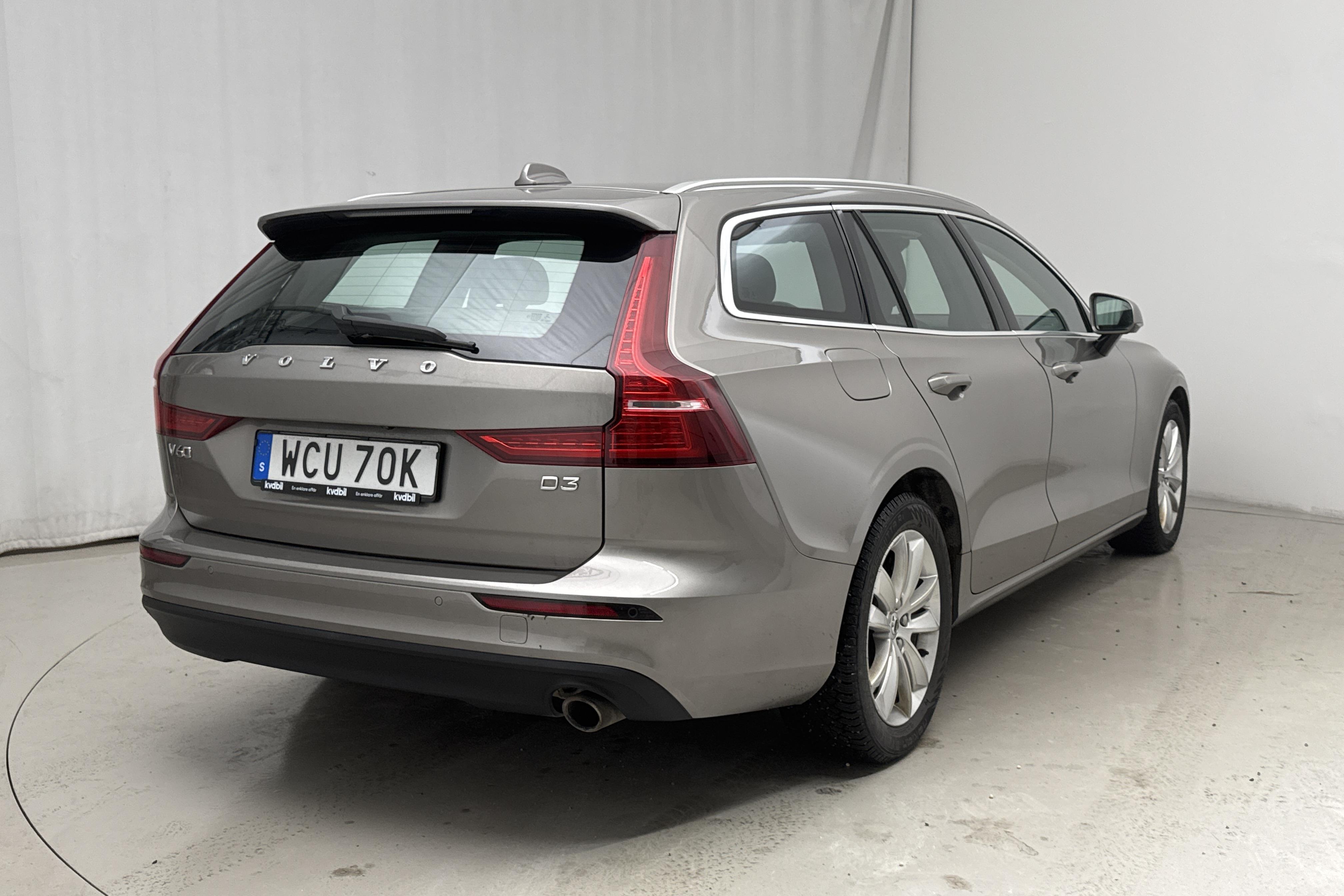 Volvo V60 D3 (150hk) - 8 377 mil - Automat - grå - 2020