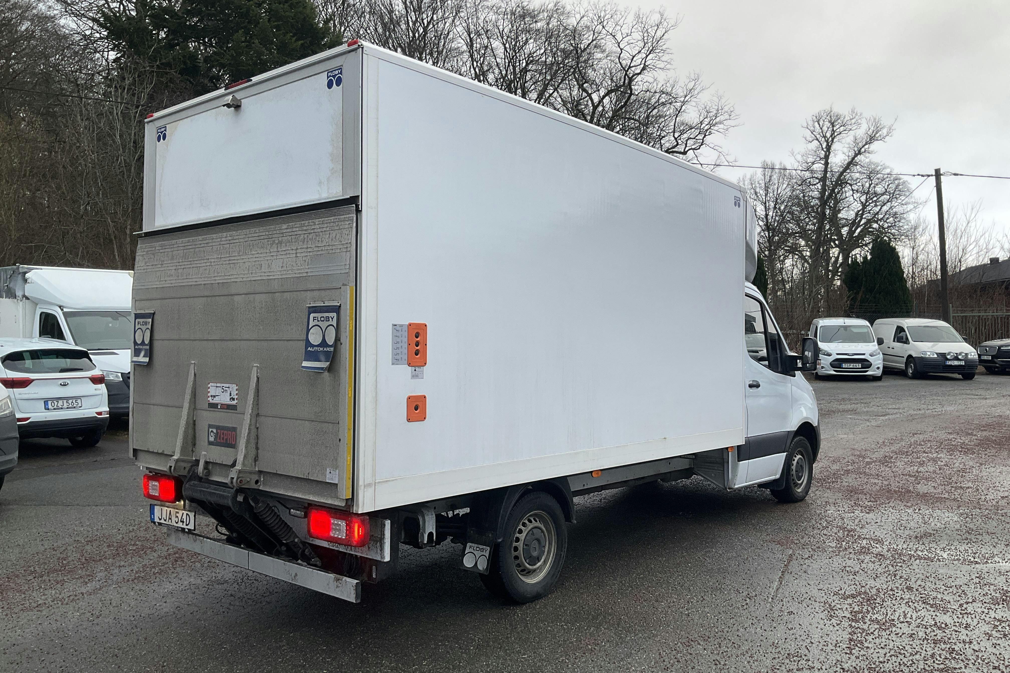 Mercedes Sprinter 317 CDI Volymkåp RWD (170hk) - 7 168 mil - Automat - vit - 2024