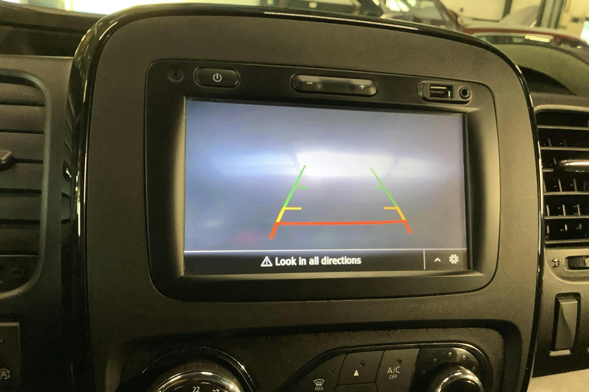 Opel Vivaro 1.6 BITURBO (145hk) - 127 040 km - Manualna - czarny - 2018