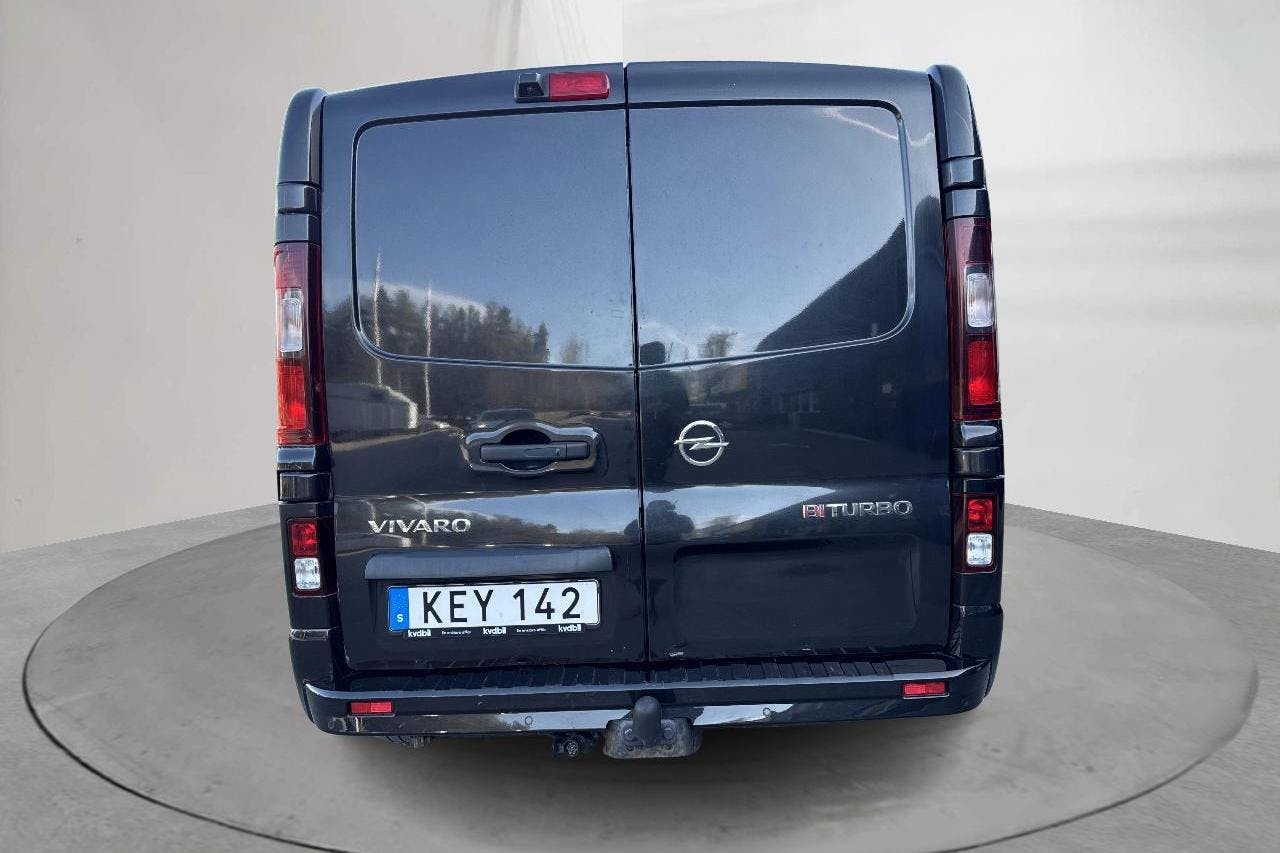 Opel Vivaro 1.6 BITURBO (145hk) - 127 040 km - Manualna - czarny - 2018
