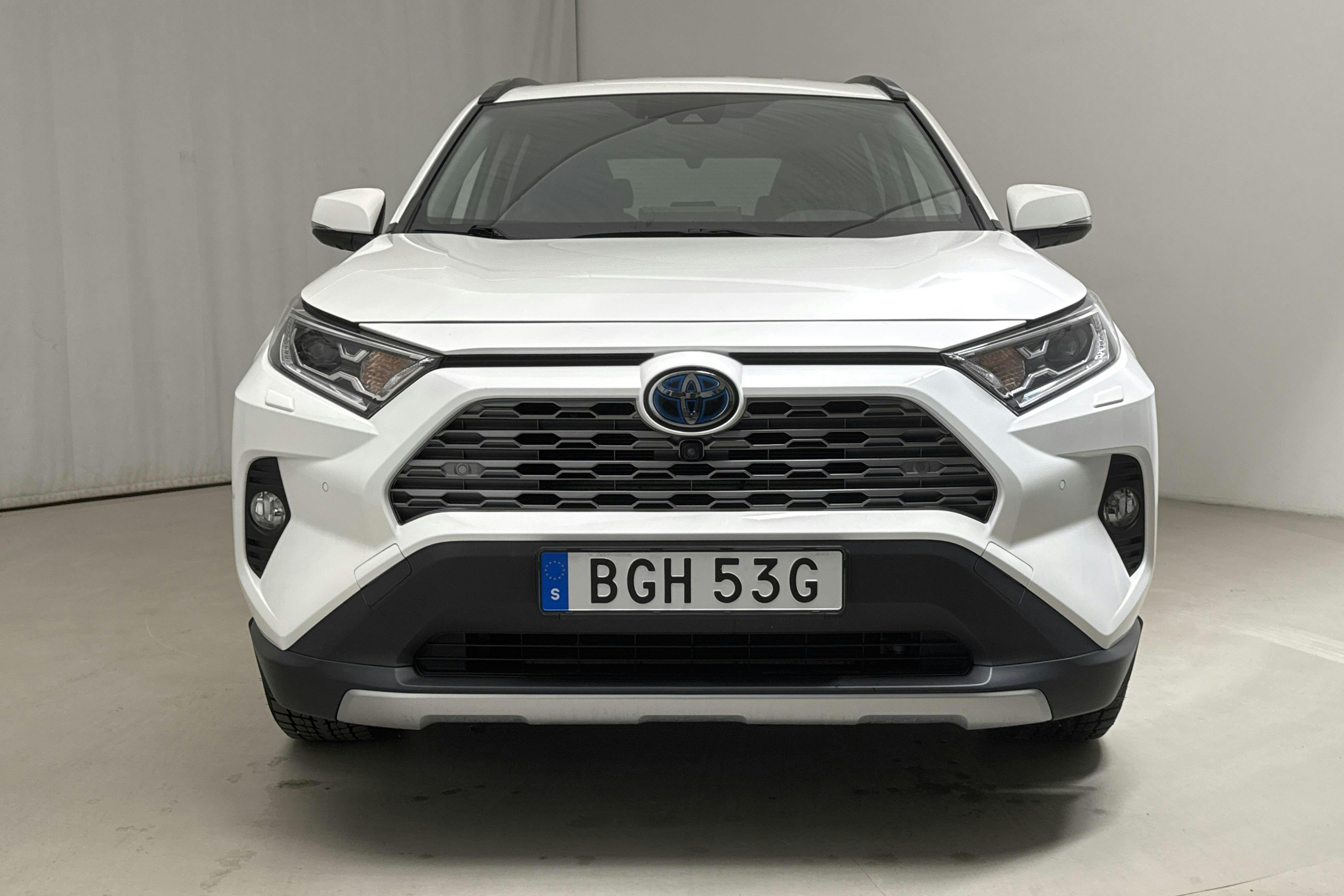Toyota RAV4 2.5 HSD AWD (222hk) - 3 075 mil - Automat - vit - 2020