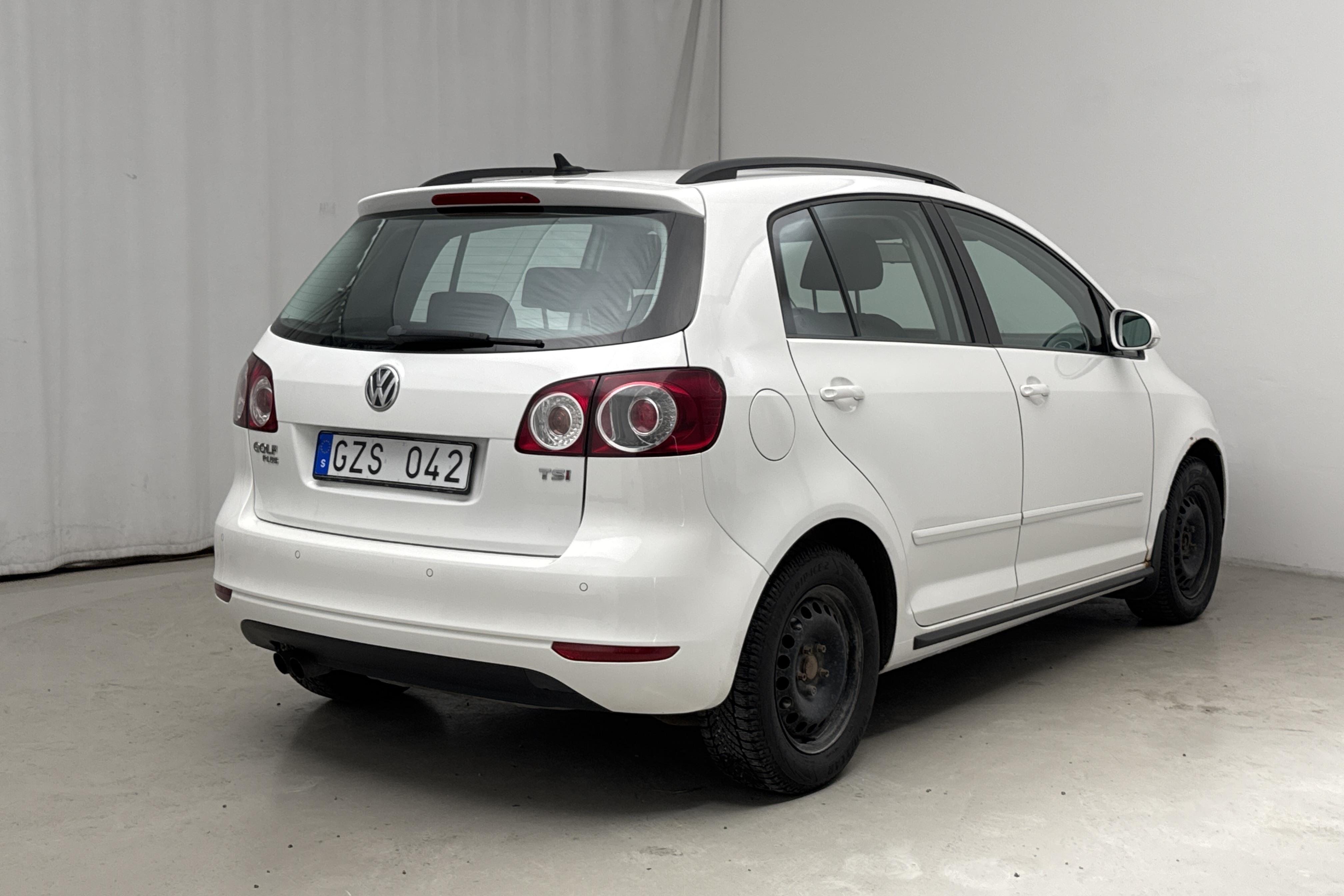 VW Golf VI 1.4 TSI Plus (122hk) - 10 195 mil - Automat - vit - 2011