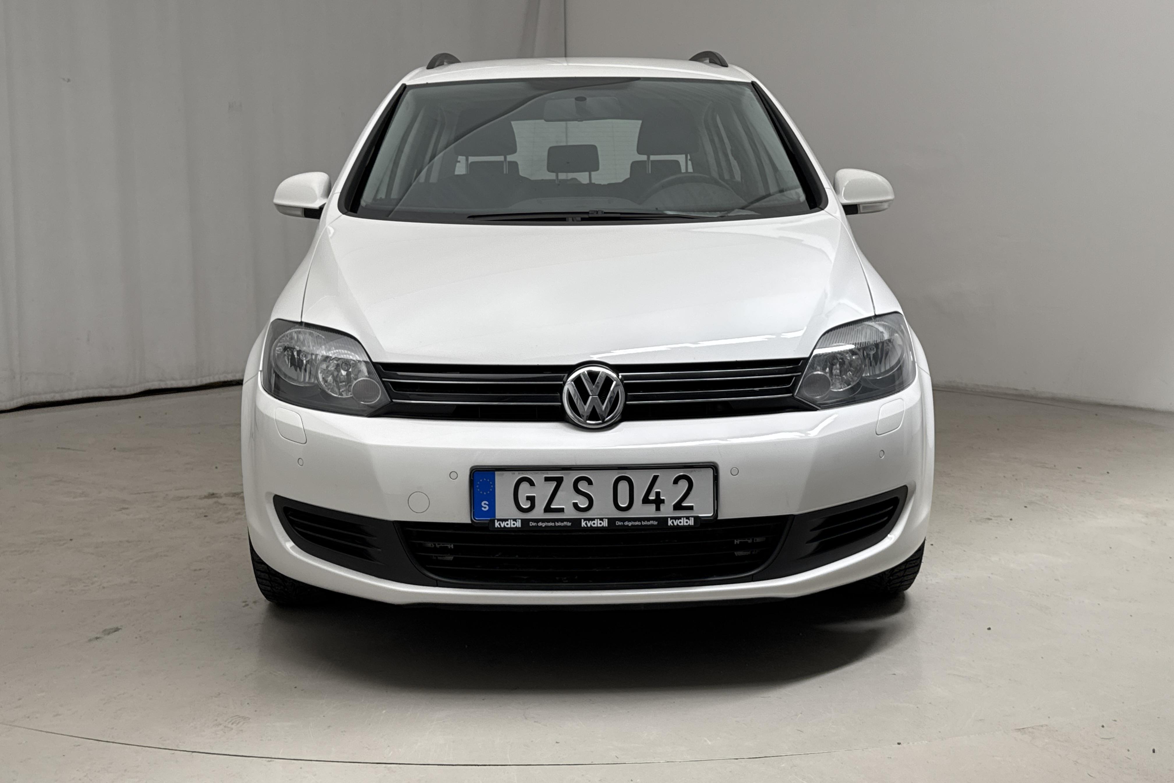 VW Golf VI 1.4 TSI Plus (122hk) - 10 195 mil - Automat - vit - 2011