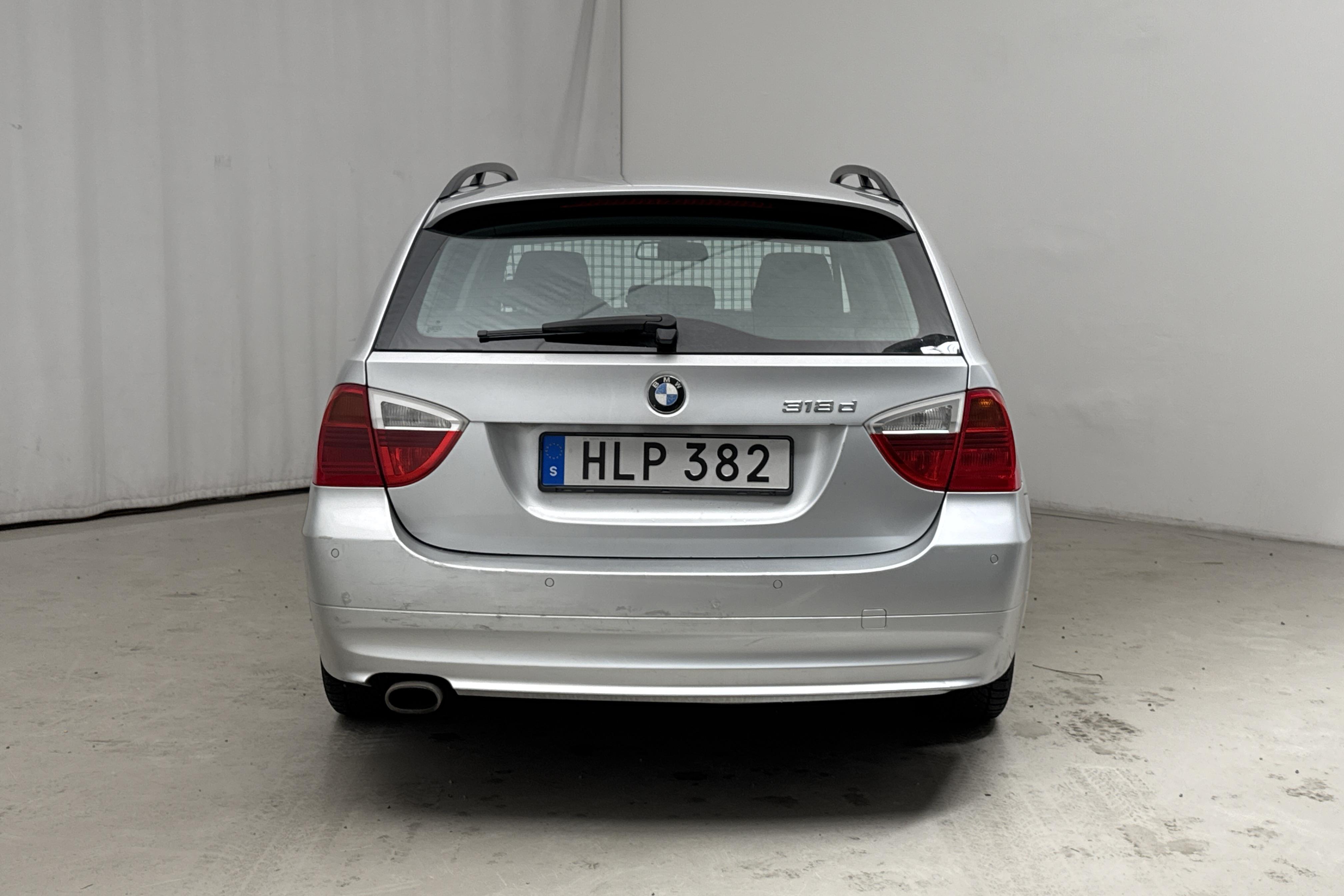 BMW 318d Touring, E90 (143hk) - 22 996 mil - Manuell - Light Grey - 2008