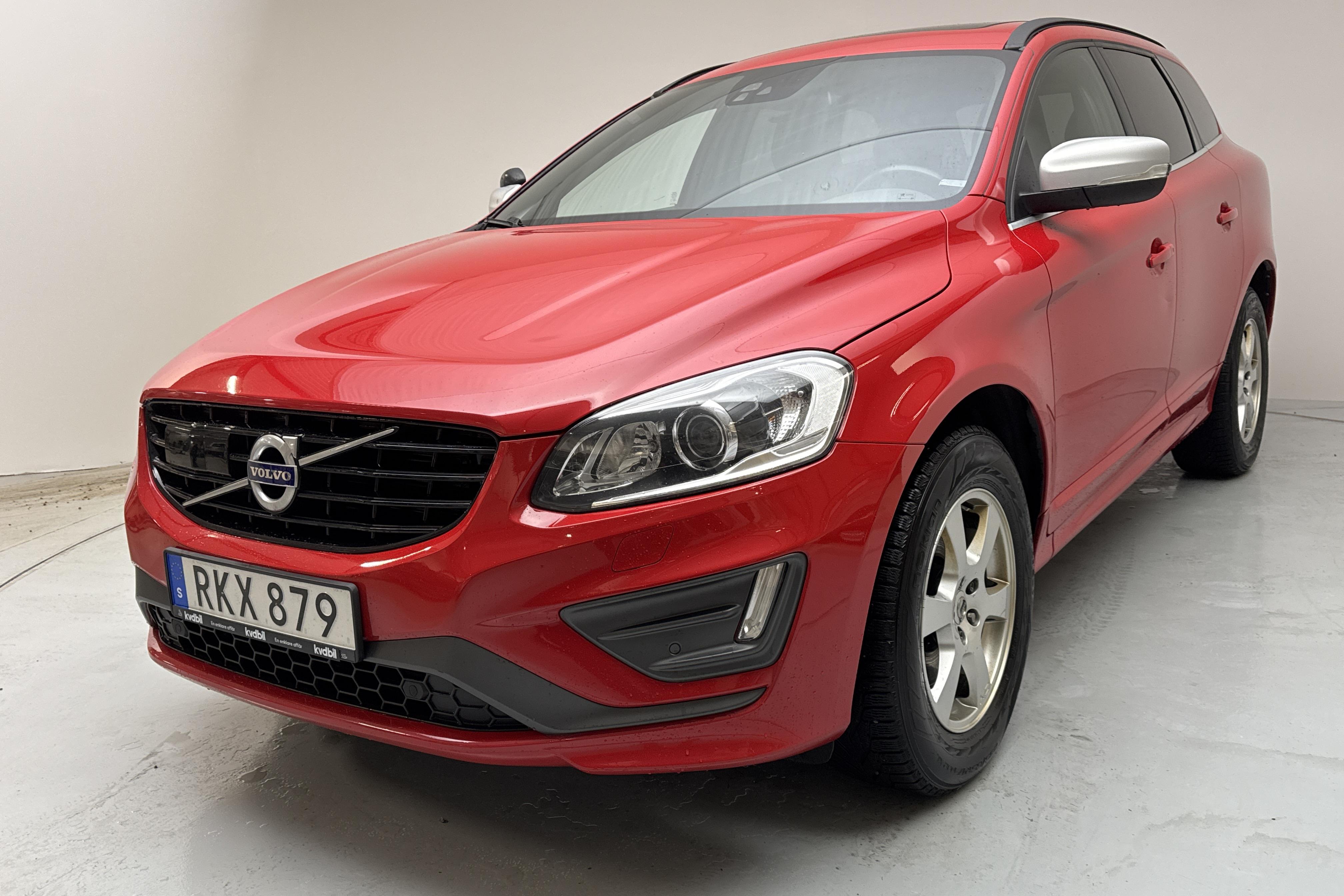 Volvo XC60 D4 AWD (190hk) - 13 863 mil - Automat - röd - 2017