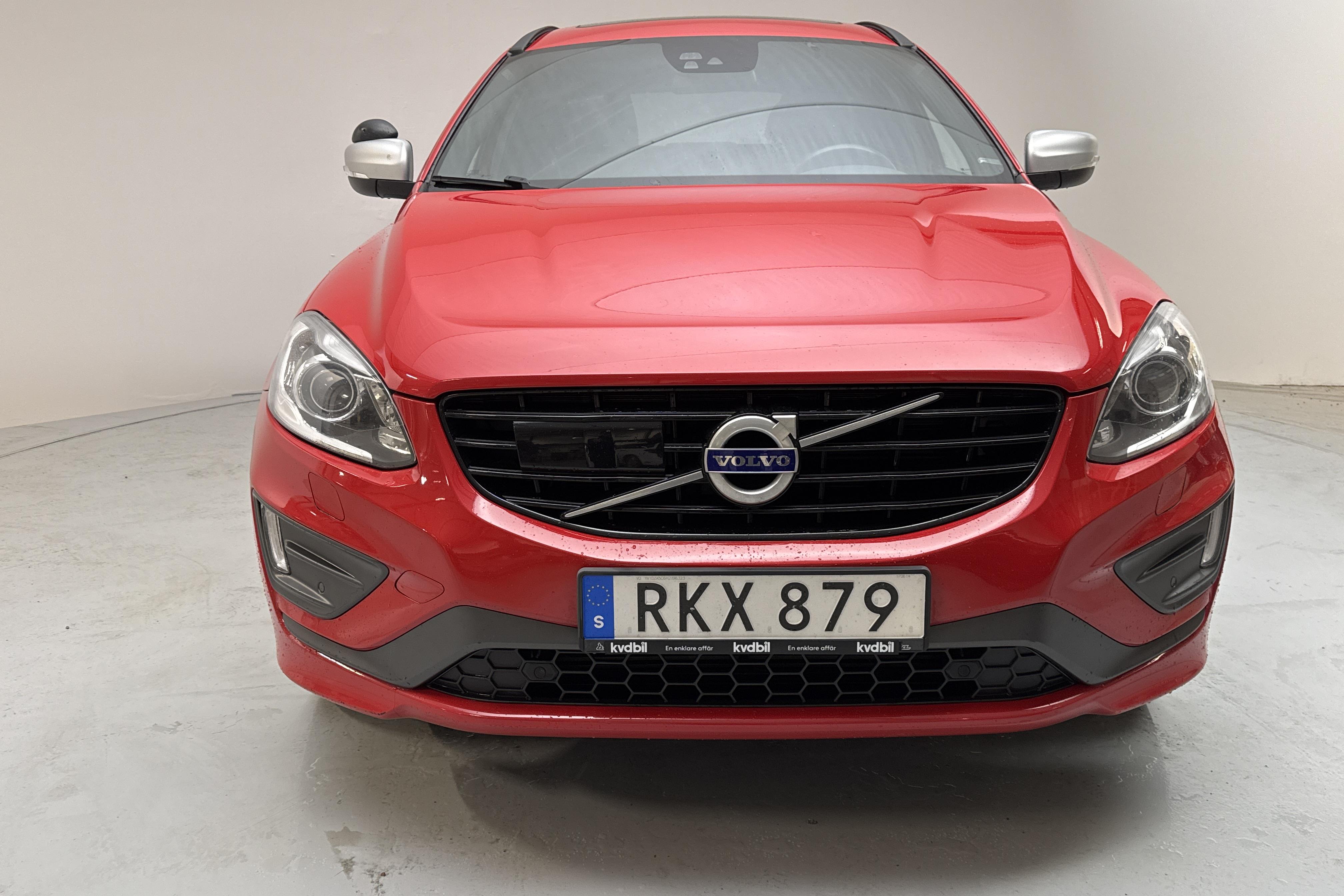 Volvo XC60 D4 AWD (190hk) - 13 863 mil - Automat - röd - 2017