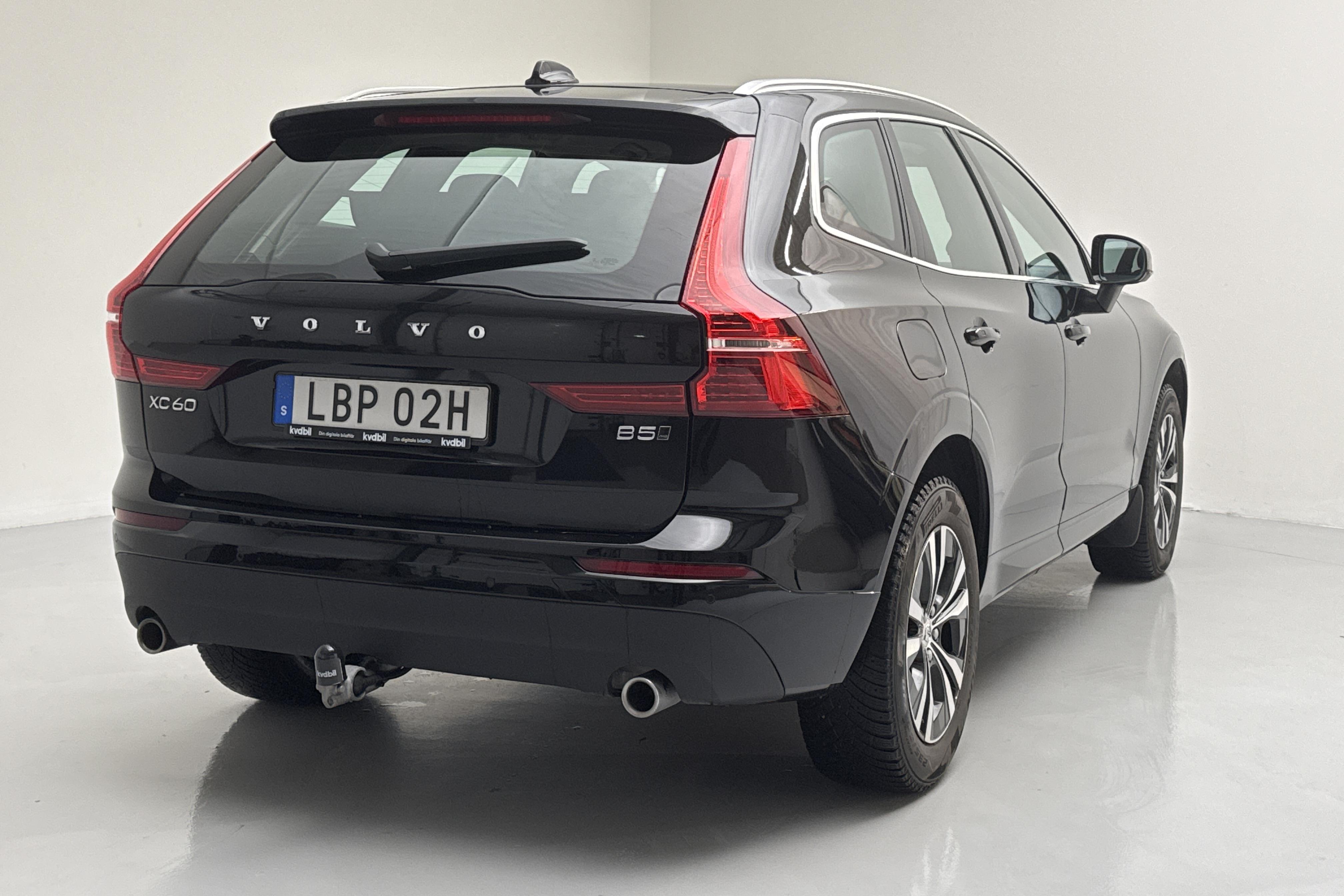 Volvo XC60 B5 AWD Mildhybrid, Bensin (250hk) - 16 866 mil - Automat - svart - 2020