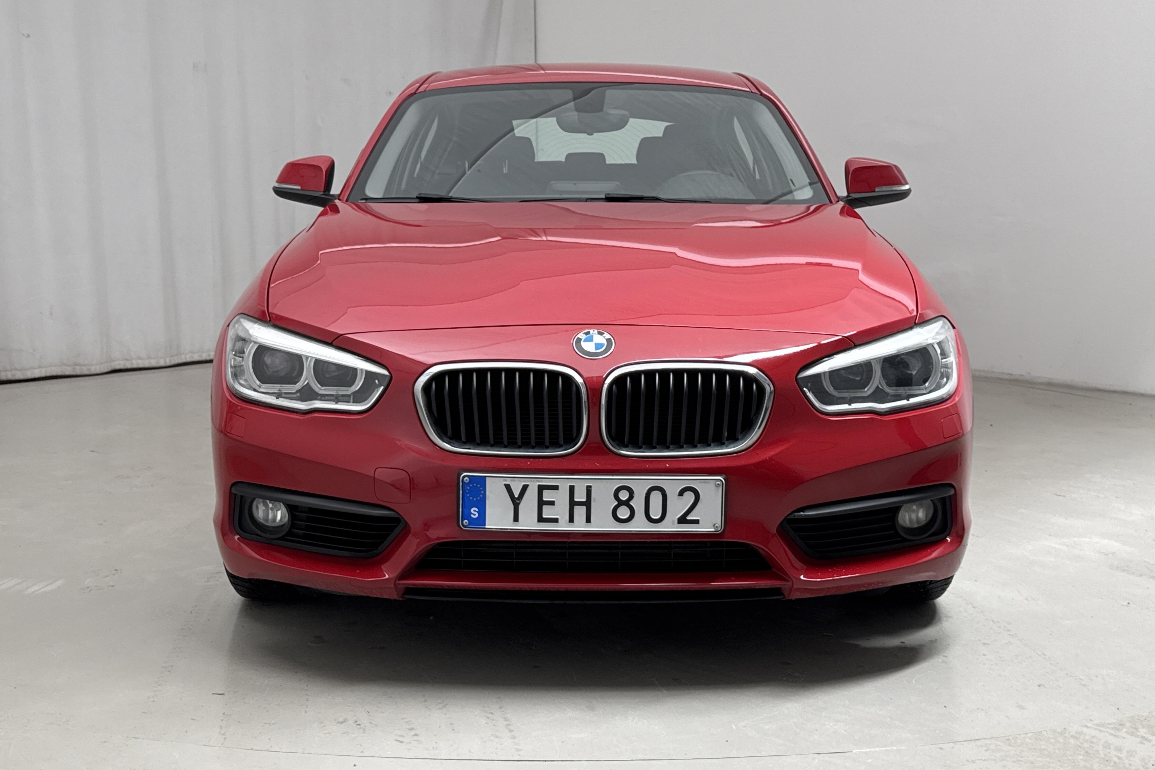 BMW 118i 5dr, F20 (136hk) - 8 593 mil - Automat - röd - 2016