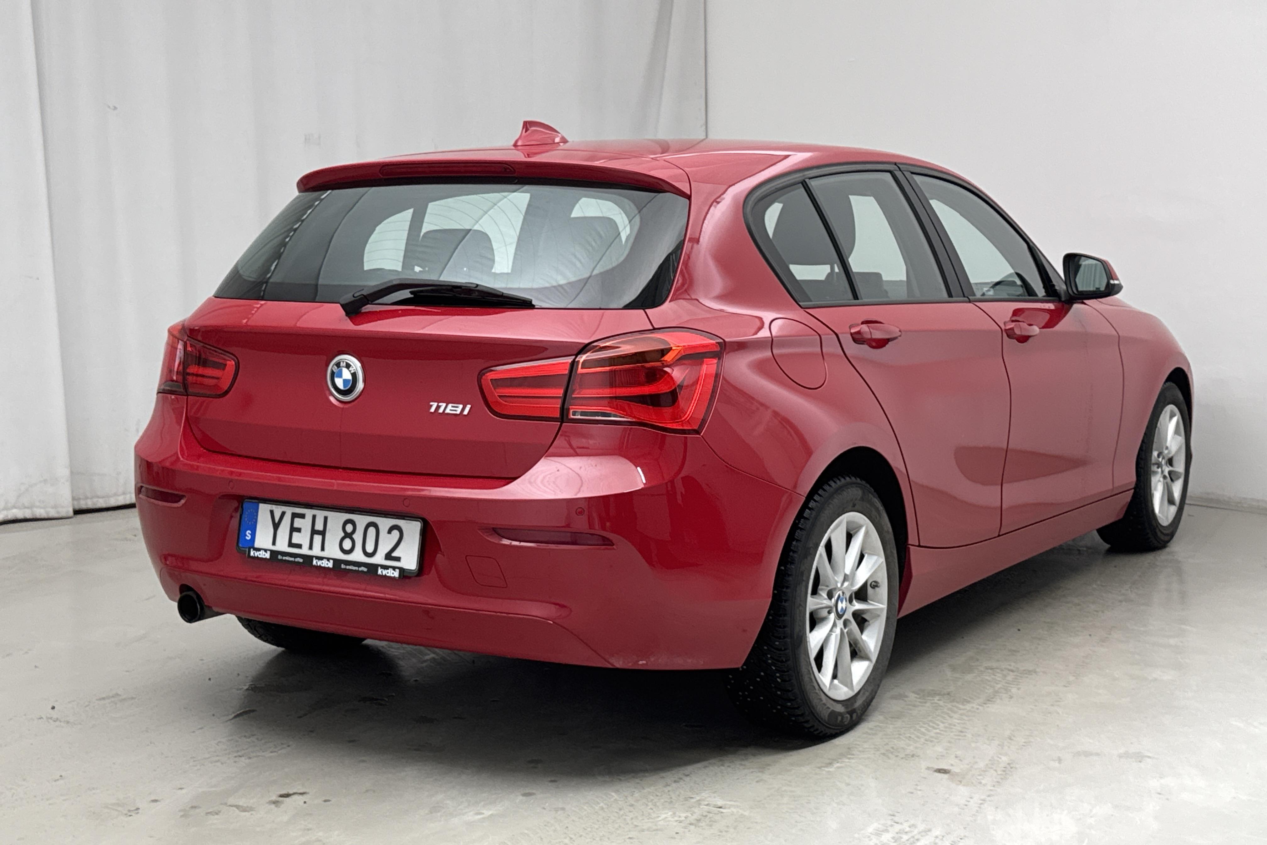 BMW 118i 5dr, F20 (136hk) - 8 593 mil - Automat - röd - 2016