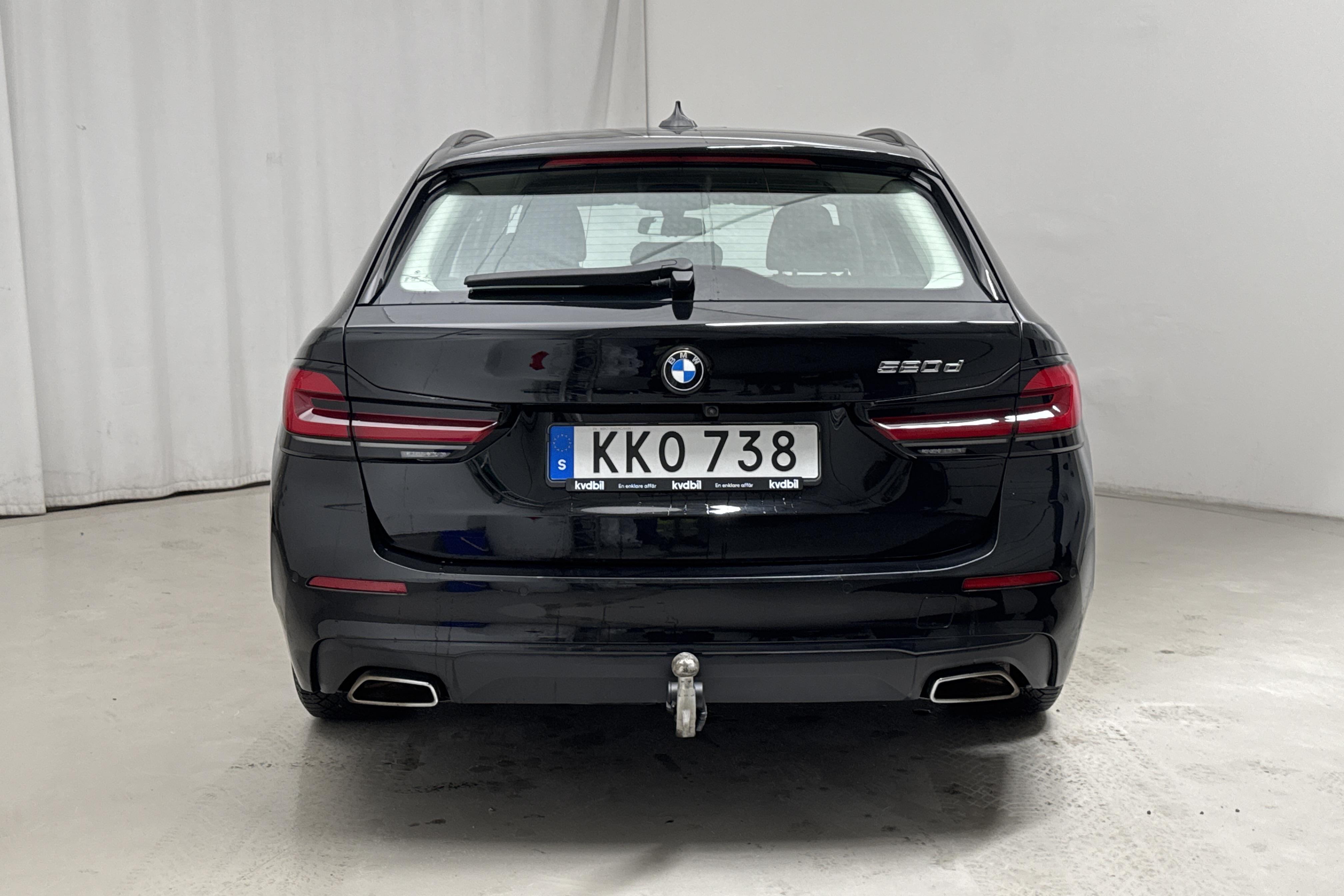 BMW 520d Touring, G31 LCI (190hk+11hk) - 3 133 mil - Automat - svart - 2022