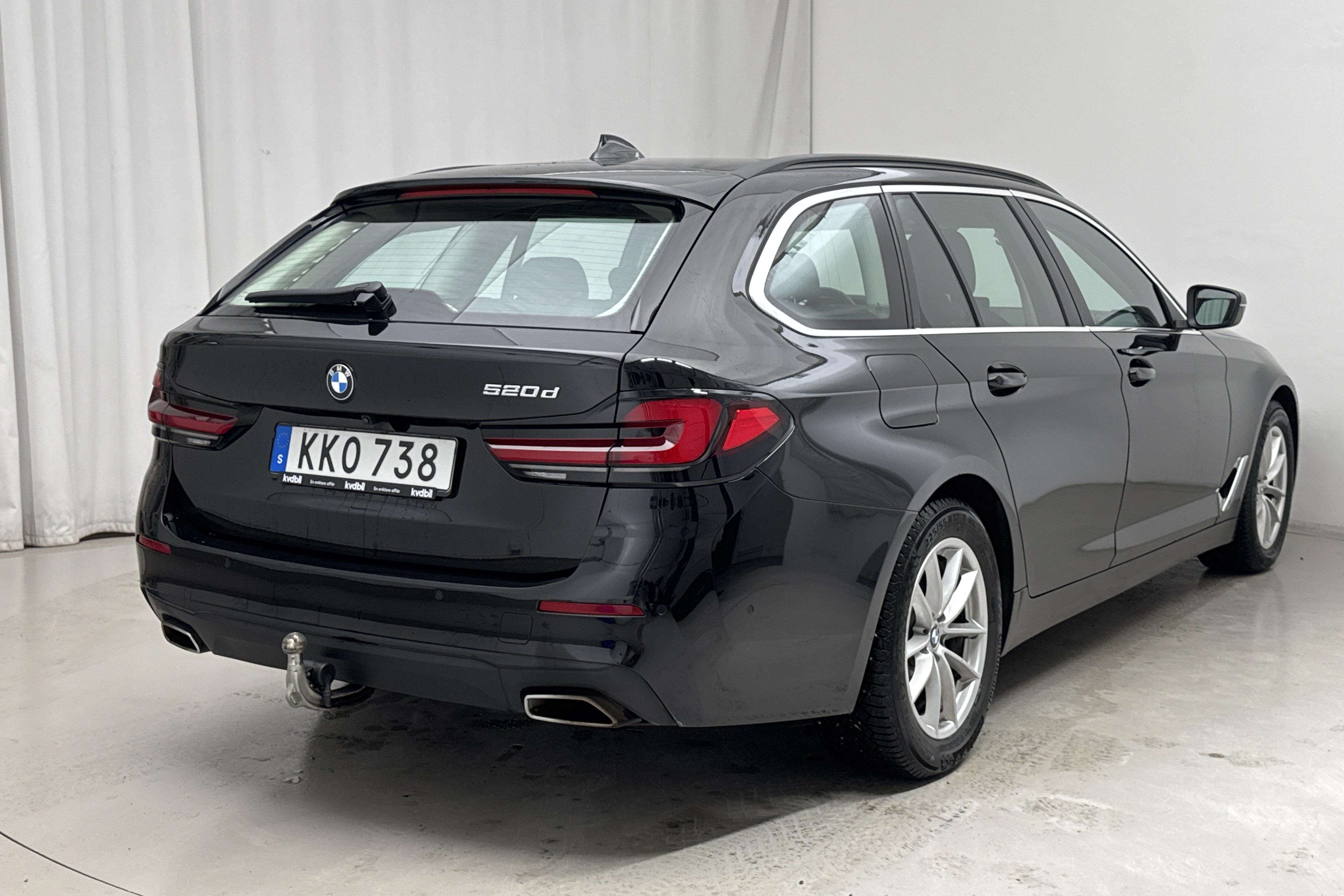 BMW 520d Touring, G31 LCI (190hk+11hk) - 3 133 mil - Automat - svart - 2022