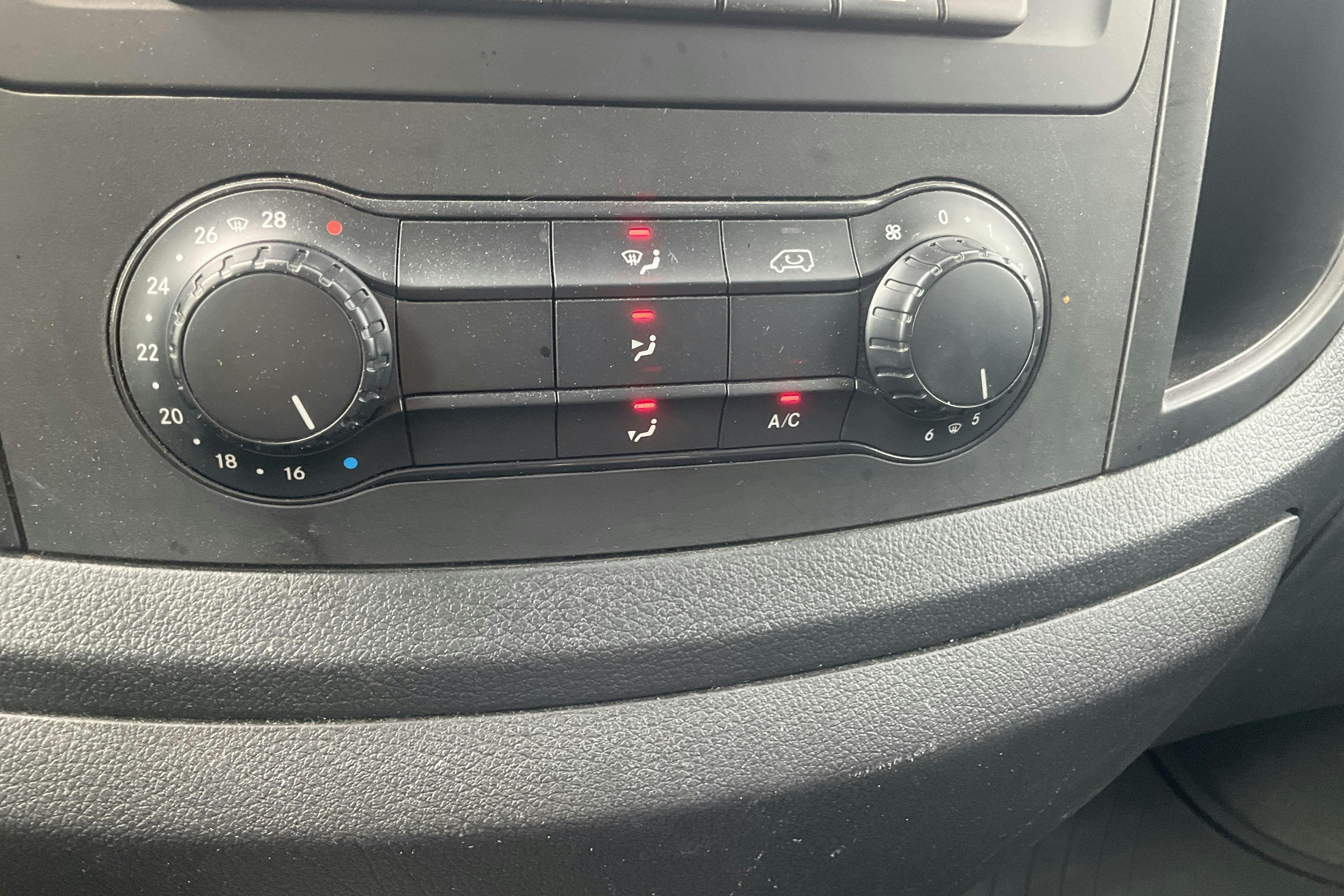 Mercedes Vito 116 CDI W640 (163hk) - 21 700 mil - Automat - vit - 2021