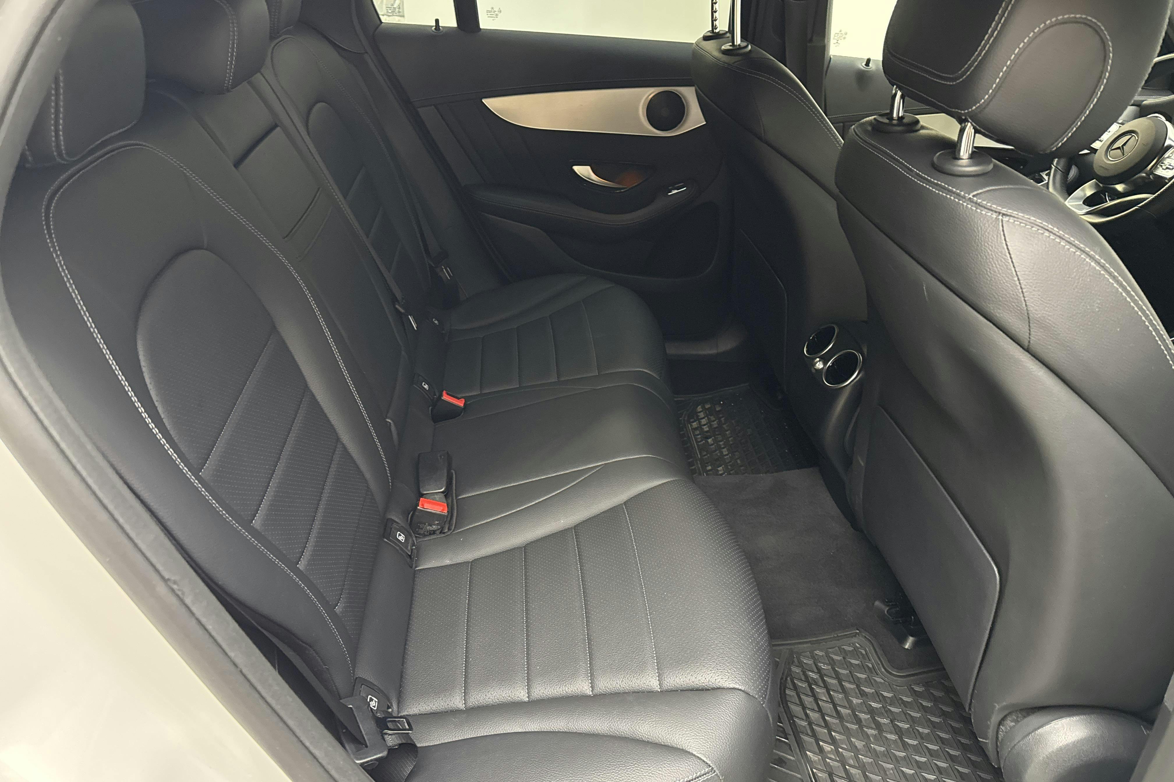 Mercedes GLC 200 d 4MATIC Coupé C253 (163hk) - 16 515 mil - Automat - vit - 2022