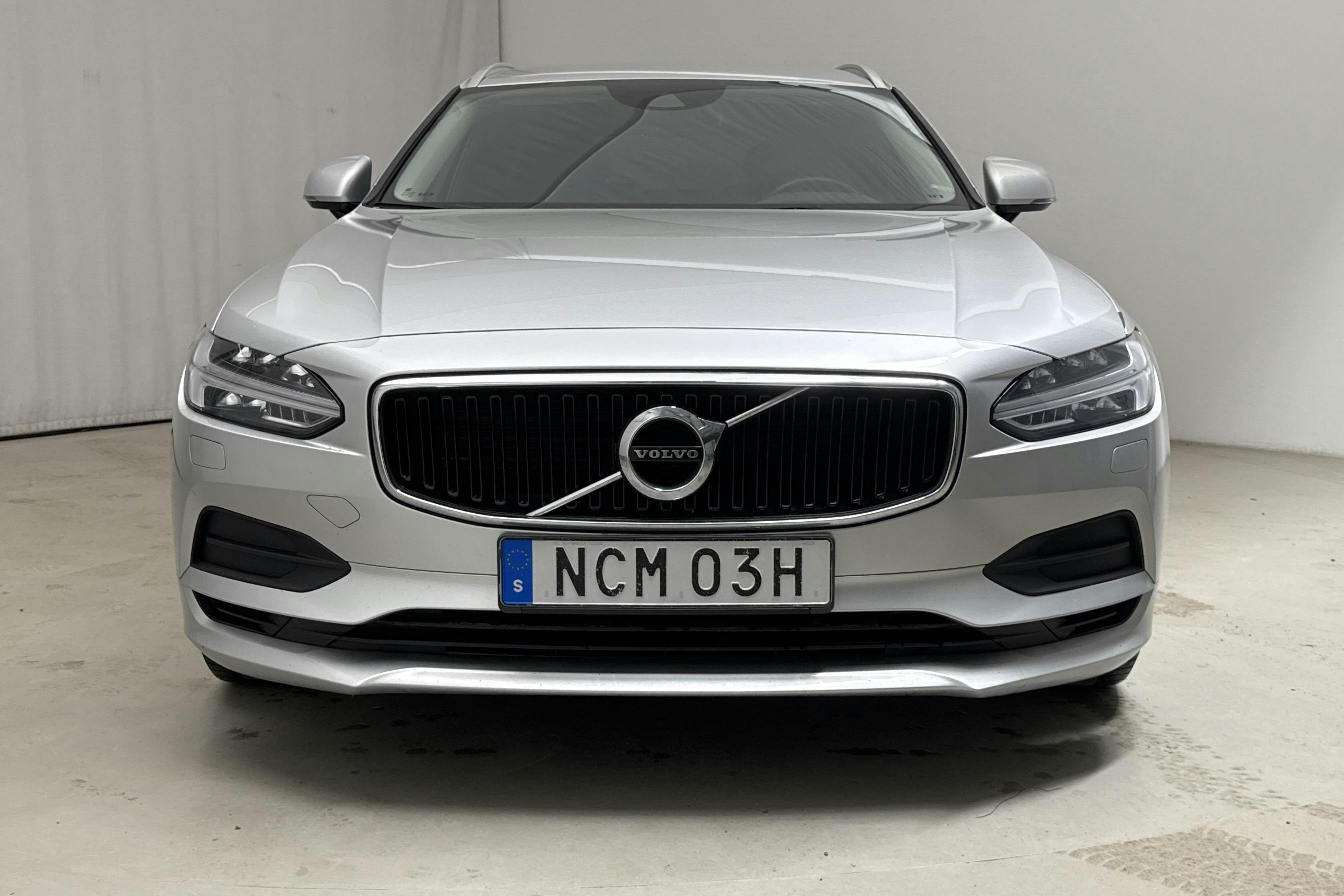Volvo V90 D4 AWD (190hk) - 160 730 km - Automatic - silver - 2019