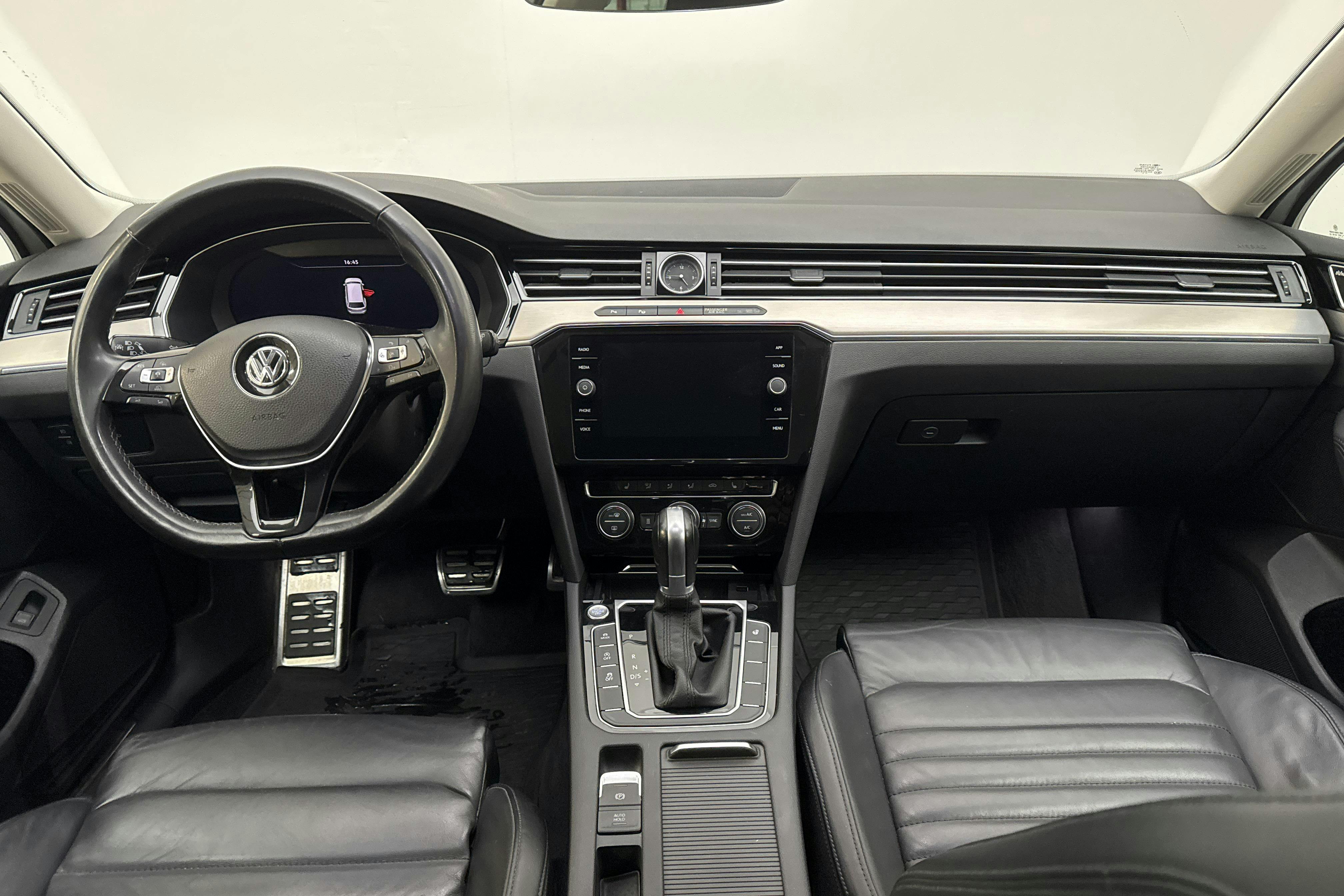 VW Passat Alltrack 2.0 TDI 4MOTION (190hk) - 130 340 km - Automatic - white - 2018