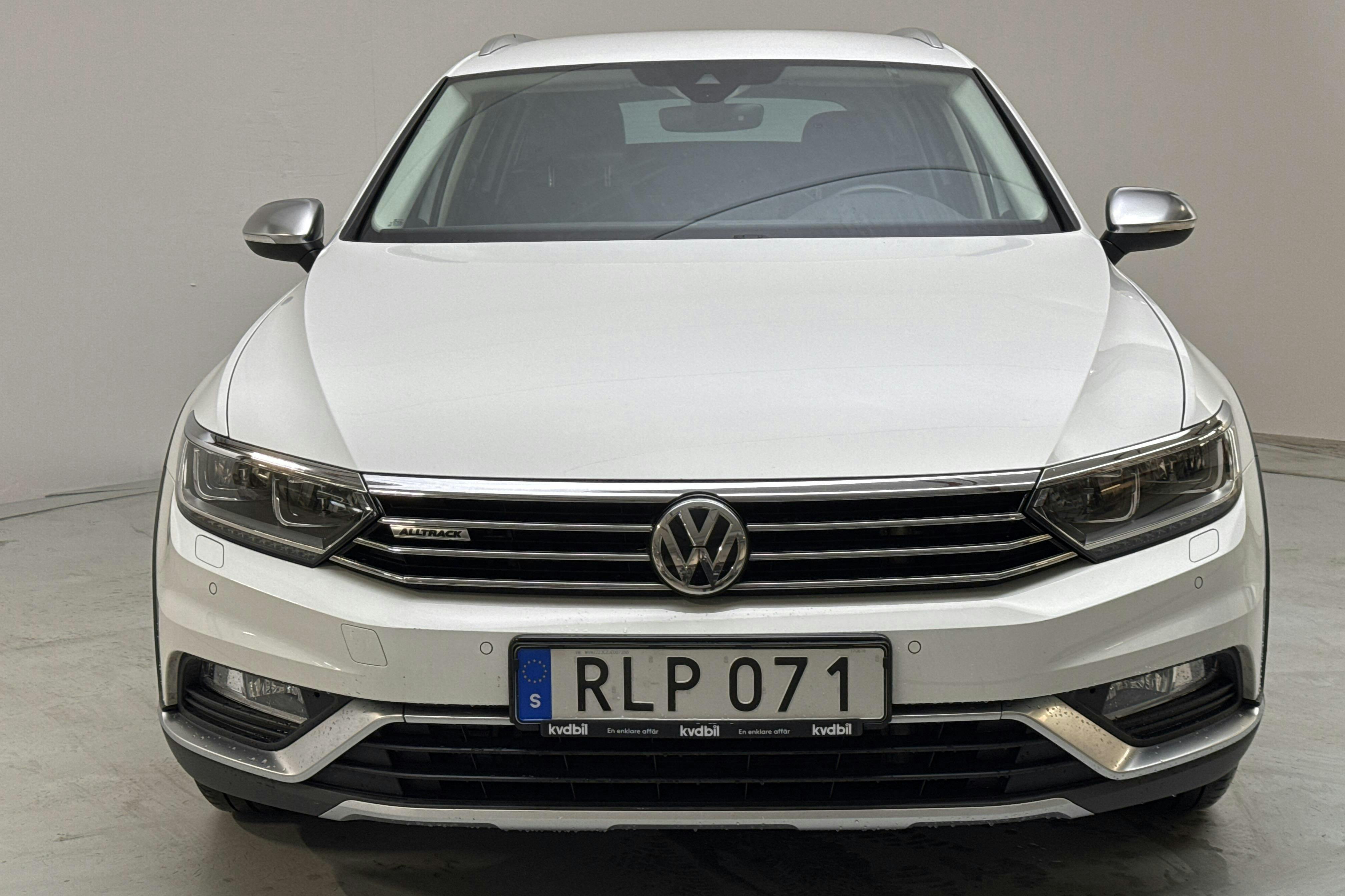 VW Passat Alltrack 2.0 TDI 4MOTION (190hk) - 130 340 km - Automatic - white - 2018