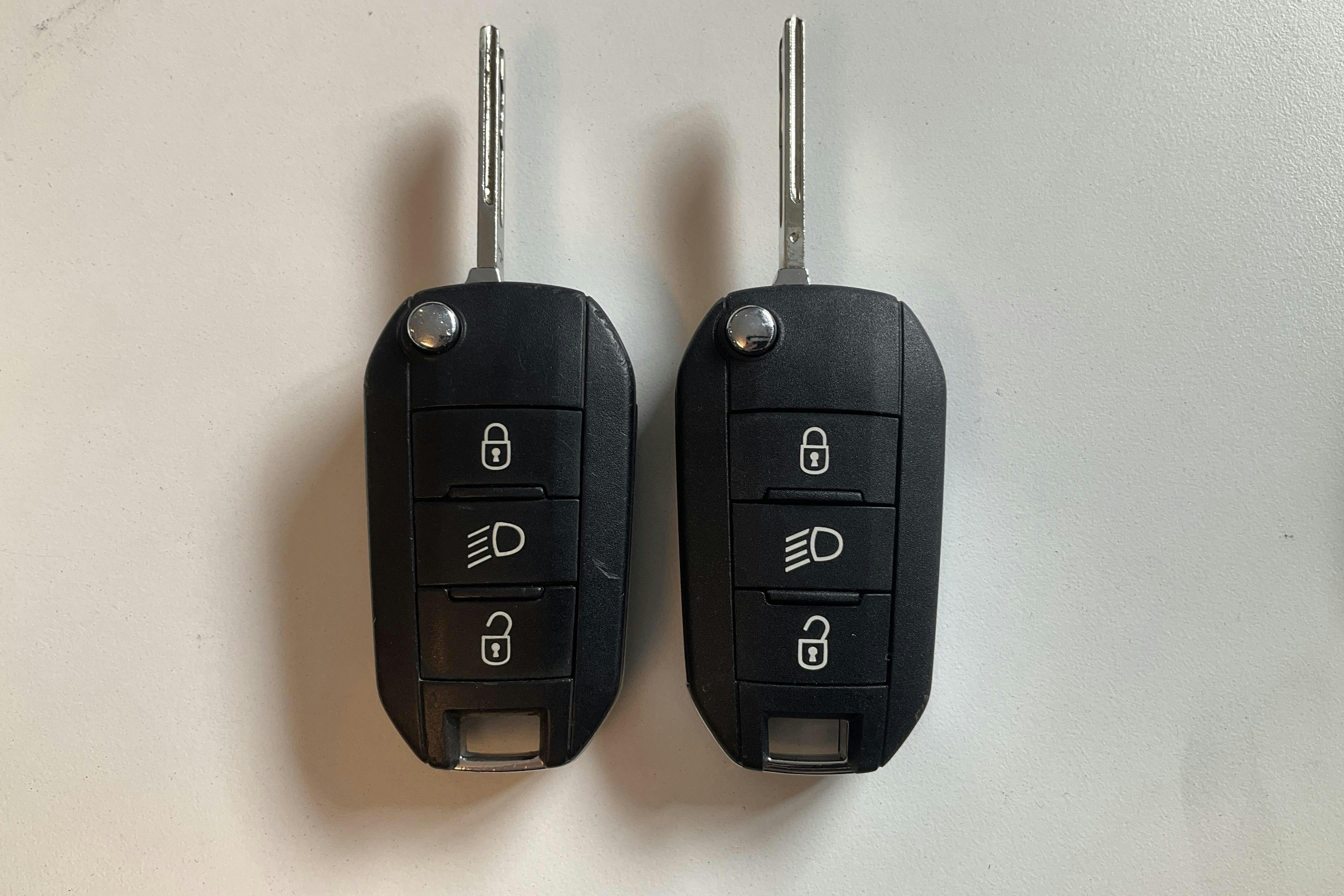 Peugeot 308 BlueHDi 5dr (120hk) - 11 419 mil - Automat - svart - 2017