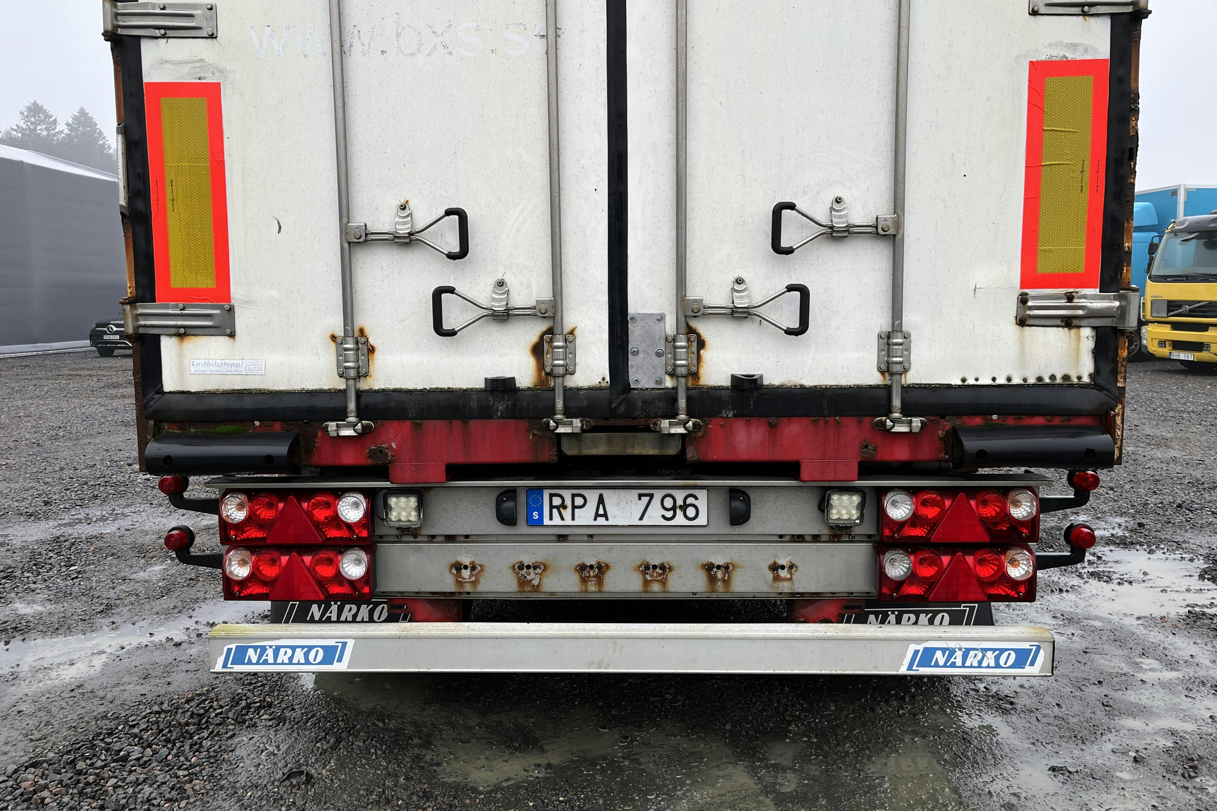  NÄRKO D4YP13A69 - 0 km - vit - 2008