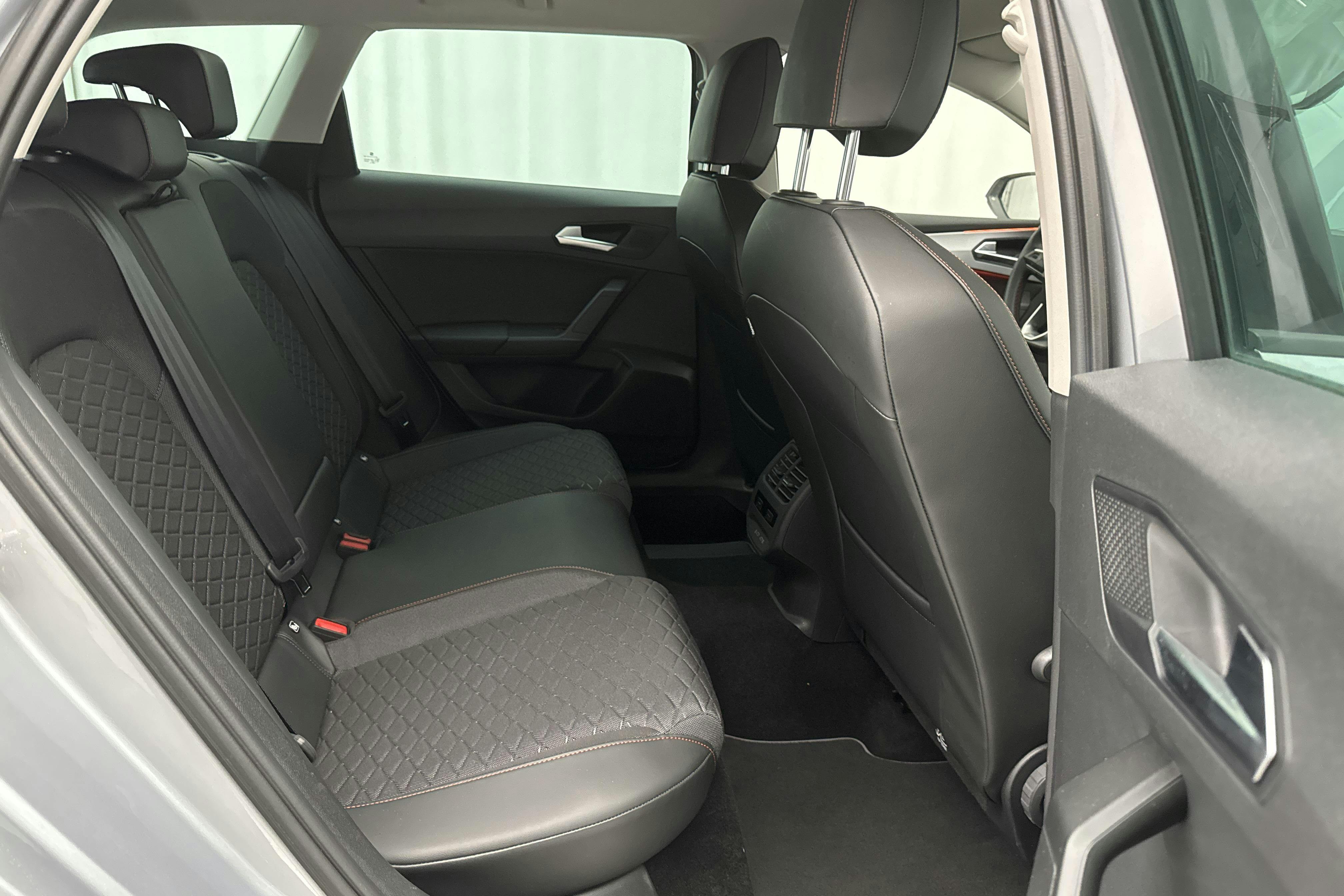 Seat Leon 1.4 e-Hybrid Plug-in Sportstourer (204hk) - 16 160 km - Automatic - silver - 2021