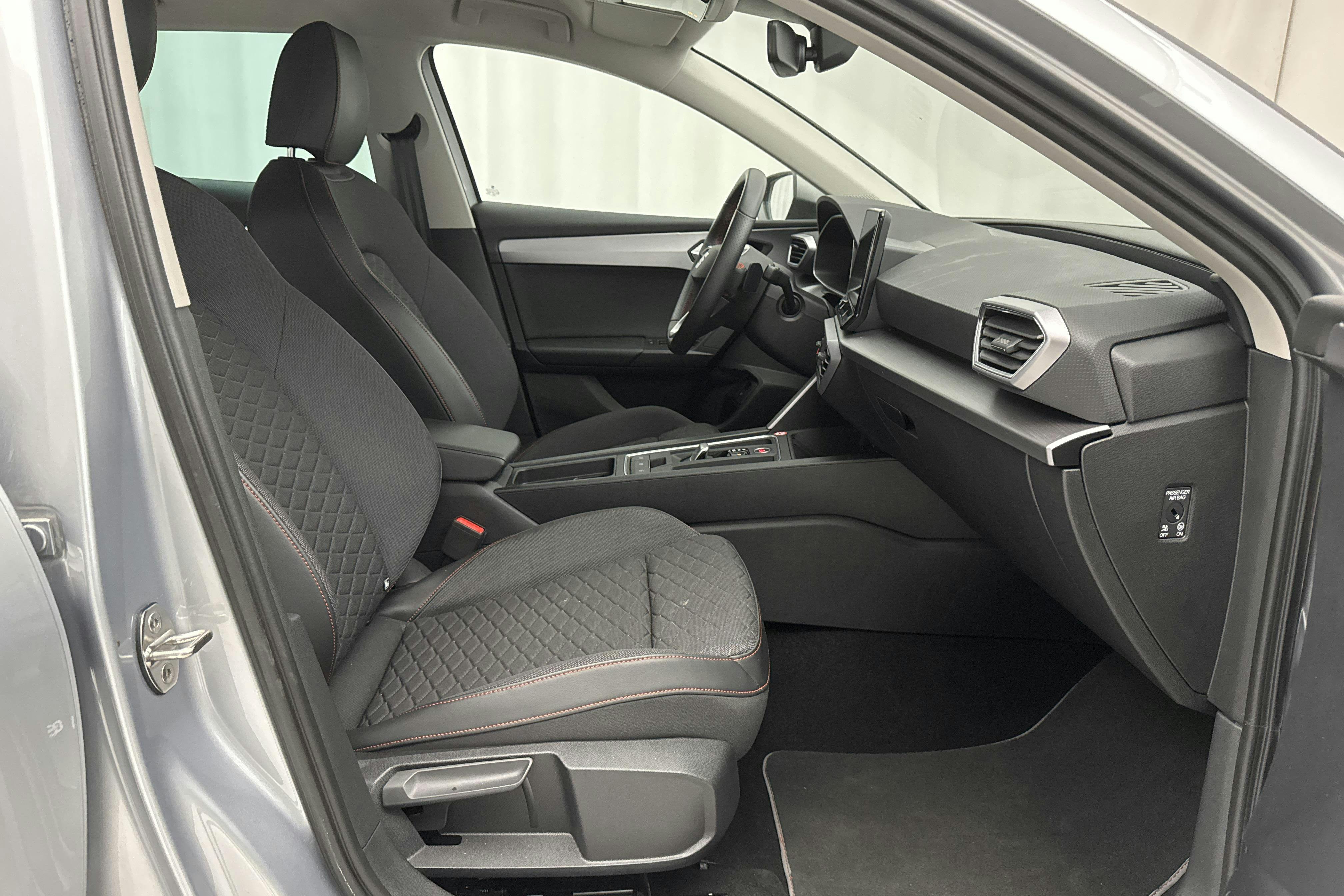 Seat Leon 1.4 e-Hybrid Plug-in Sportstourer (204hk) - 16 160 km - Automatic - silver - 2021