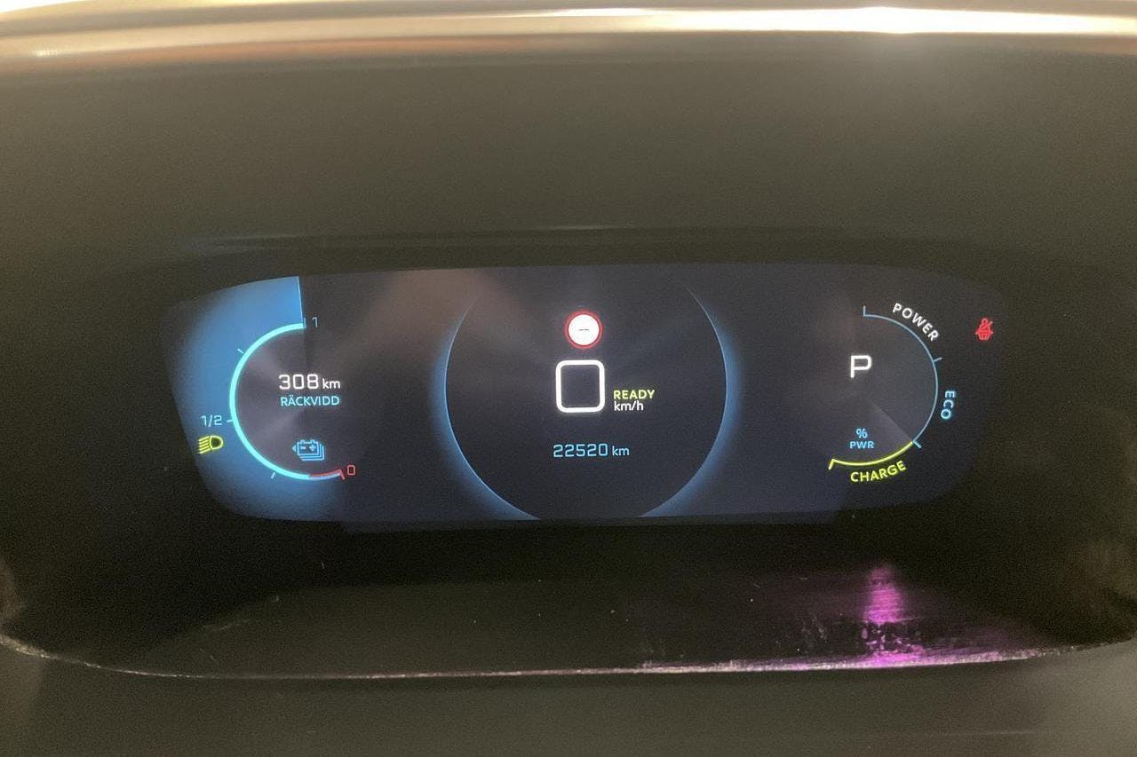 Peugeot e-2008 50 kWh (136hk) - 2 251 mil - Automat - orange - 2022