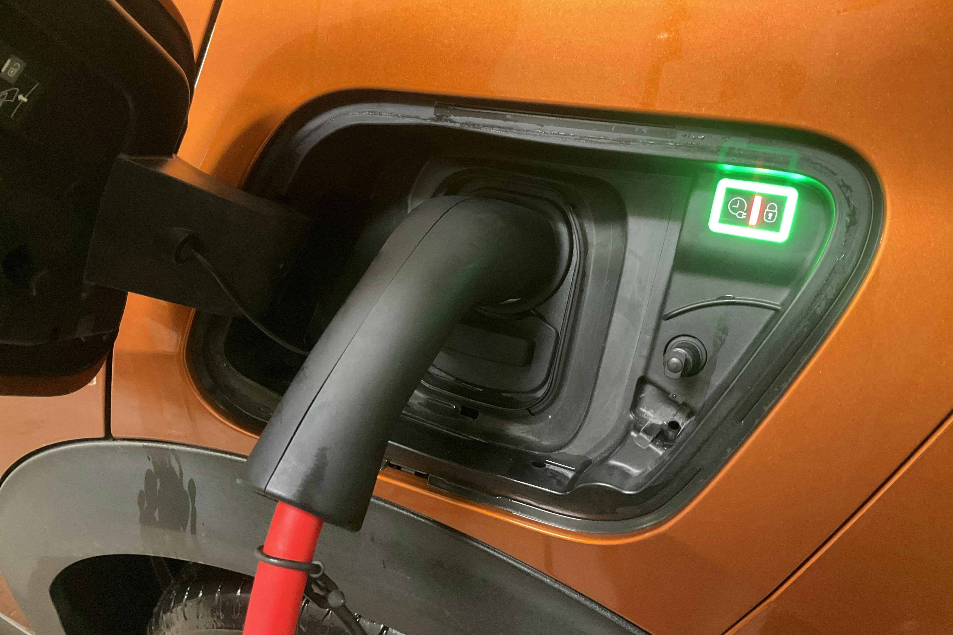 Peugeot e-2008 50 kWh (136hk) - 2 251 mil - Automat - orange - 2022