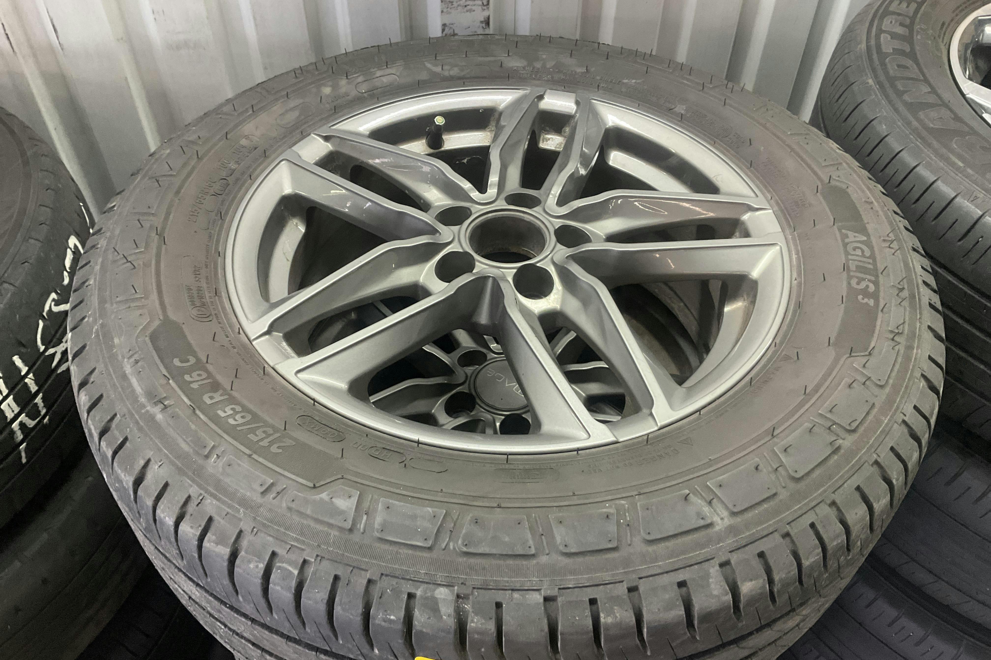 Peugeot e-Expert Skåp 50 kWh (136hk) - 26 330 km - Automatic - gray - 2022