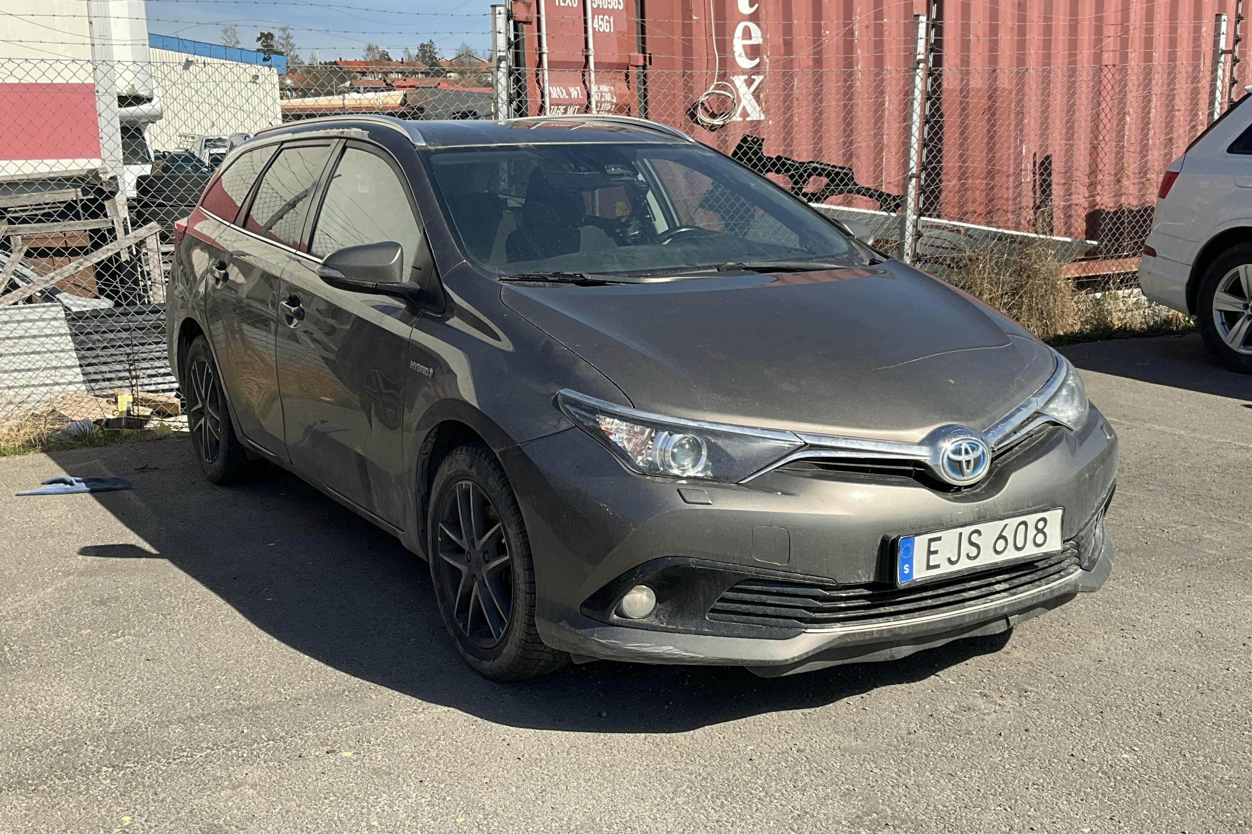 Toyota Auris 1.8 HSD Touring Sports (99hk) - 14 656 mil - Automat - Dark Grey - 2017