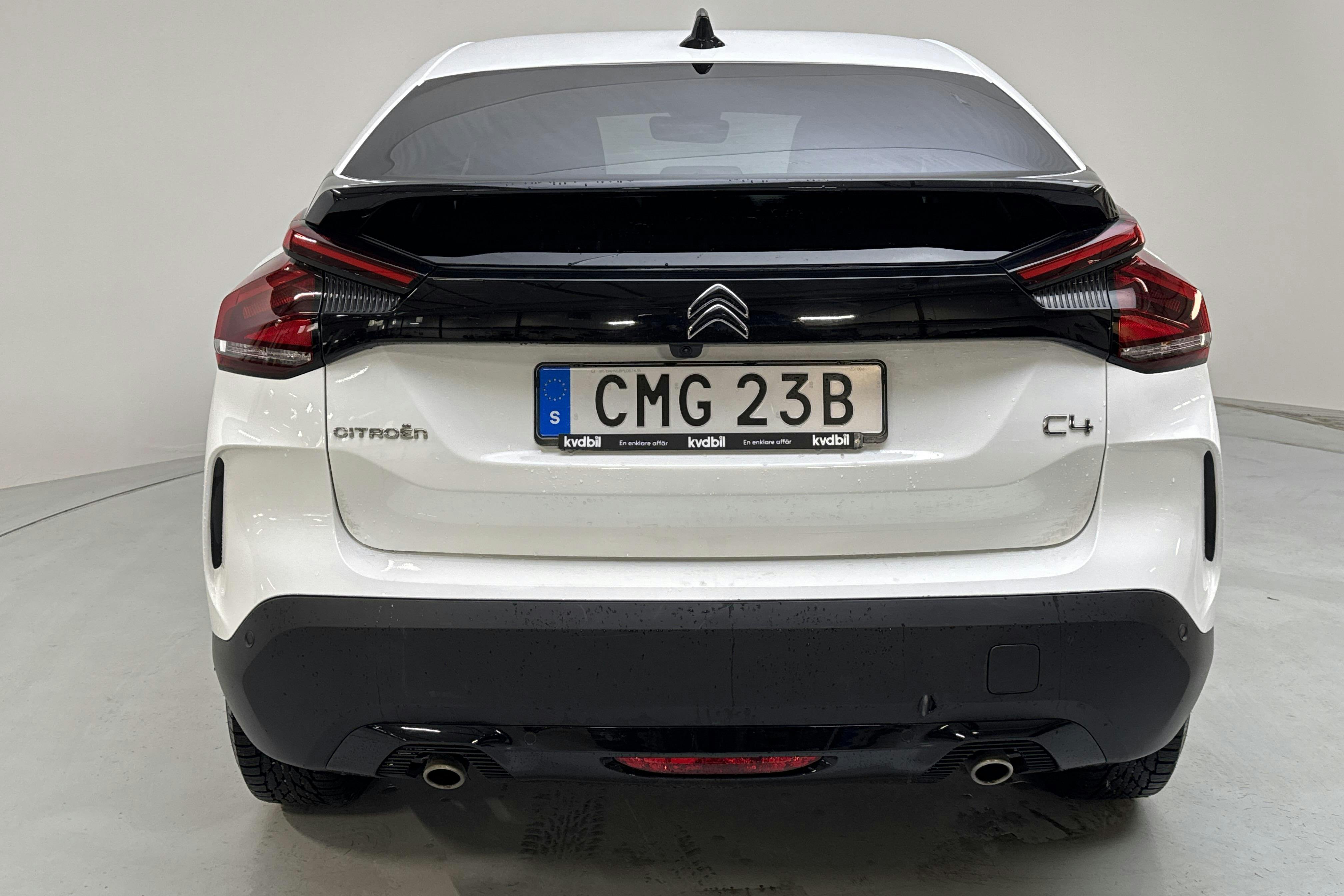 Citroen C4 1.2 PureTech (130hk) - 2 507 mil - Automat - vit - 2023