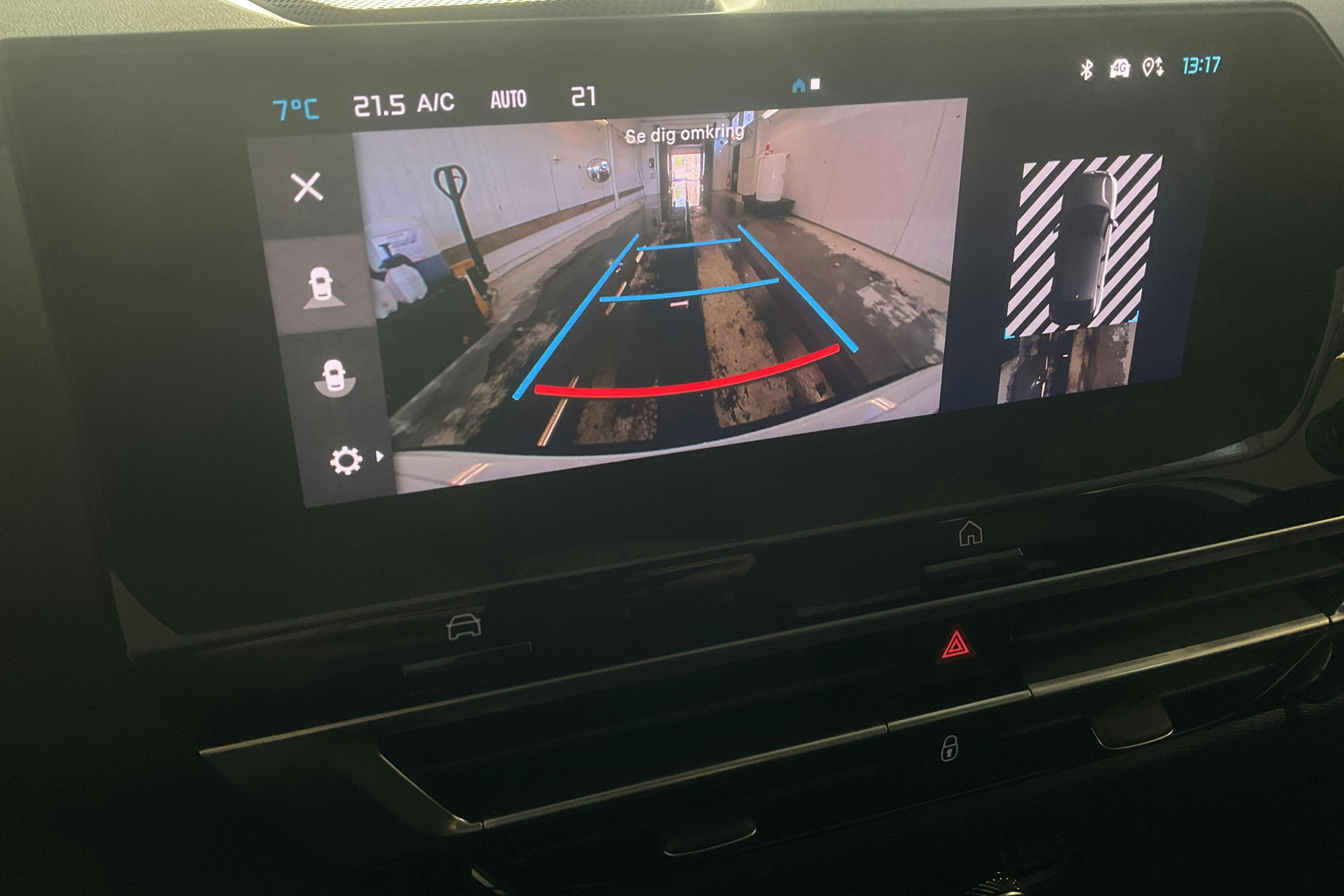 Citroen C4 1.2 PureTech (130hk) - 2 507 mil - Automat - vit - 2023