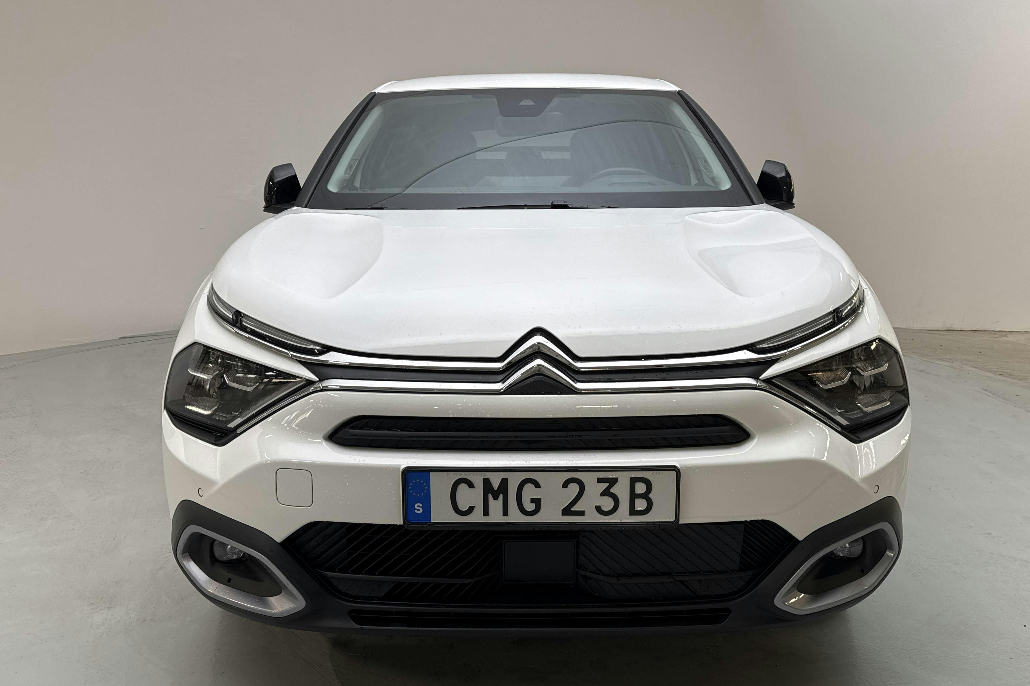 Citroen C4 1.2 PureTech (130hk) - 2 507 mil - Automat - vit - 2023