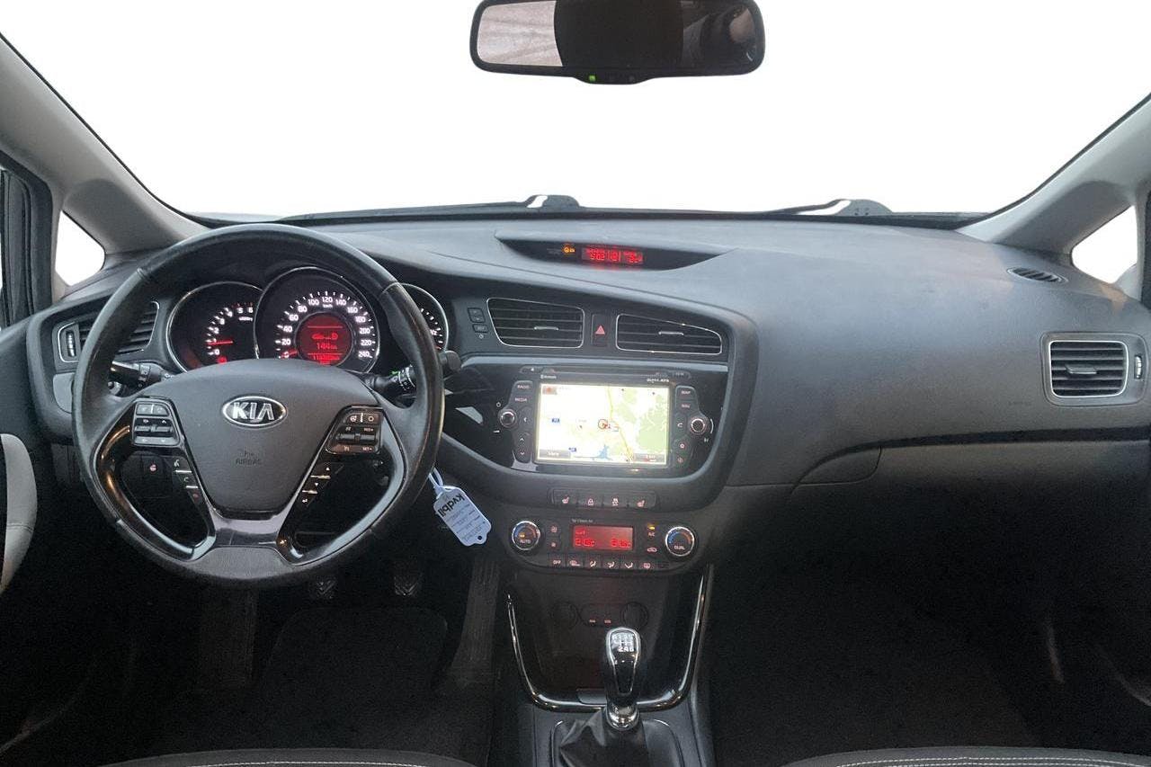 KIA Cee'd 1.6 CRDi SW (128hk) - 11 639 mil - Manuell - grå - 2014