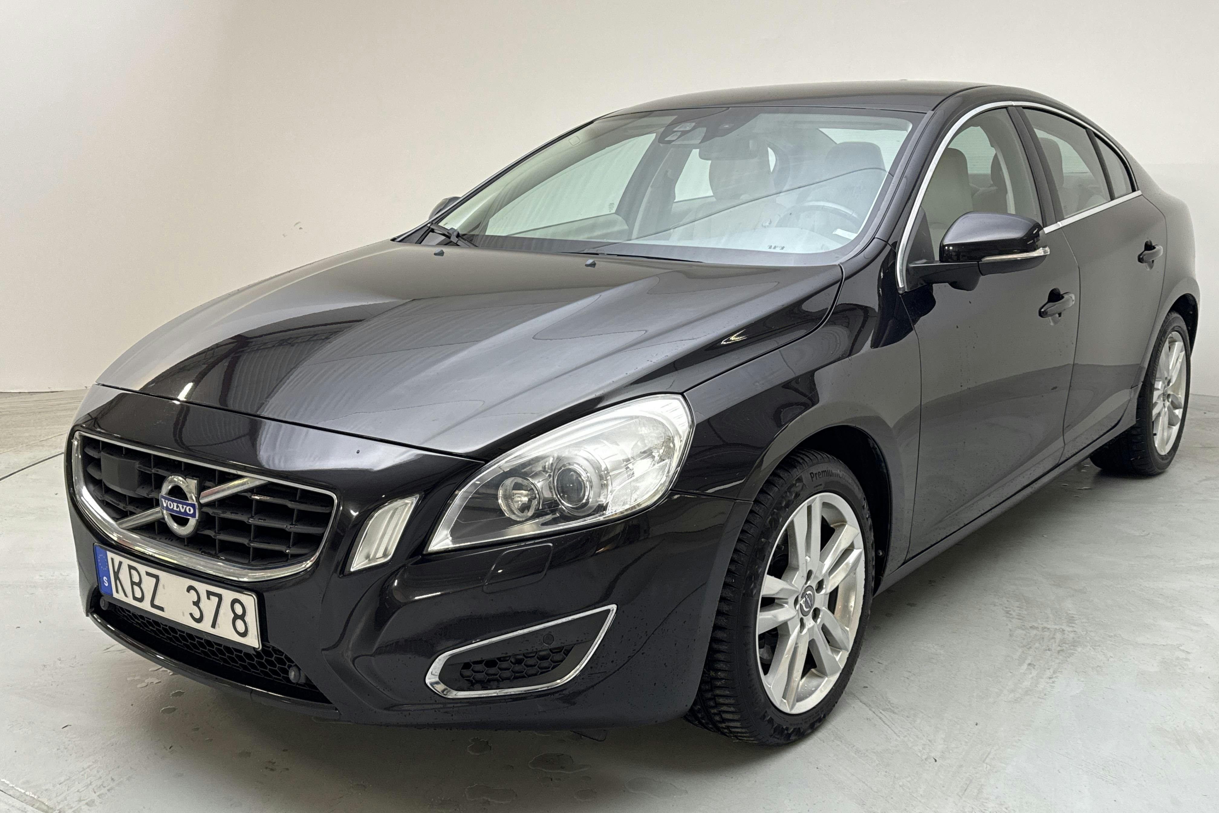 Volvo S60 2.0T (203hk) - 77 270 km - Automatyczna - czarny - 2011