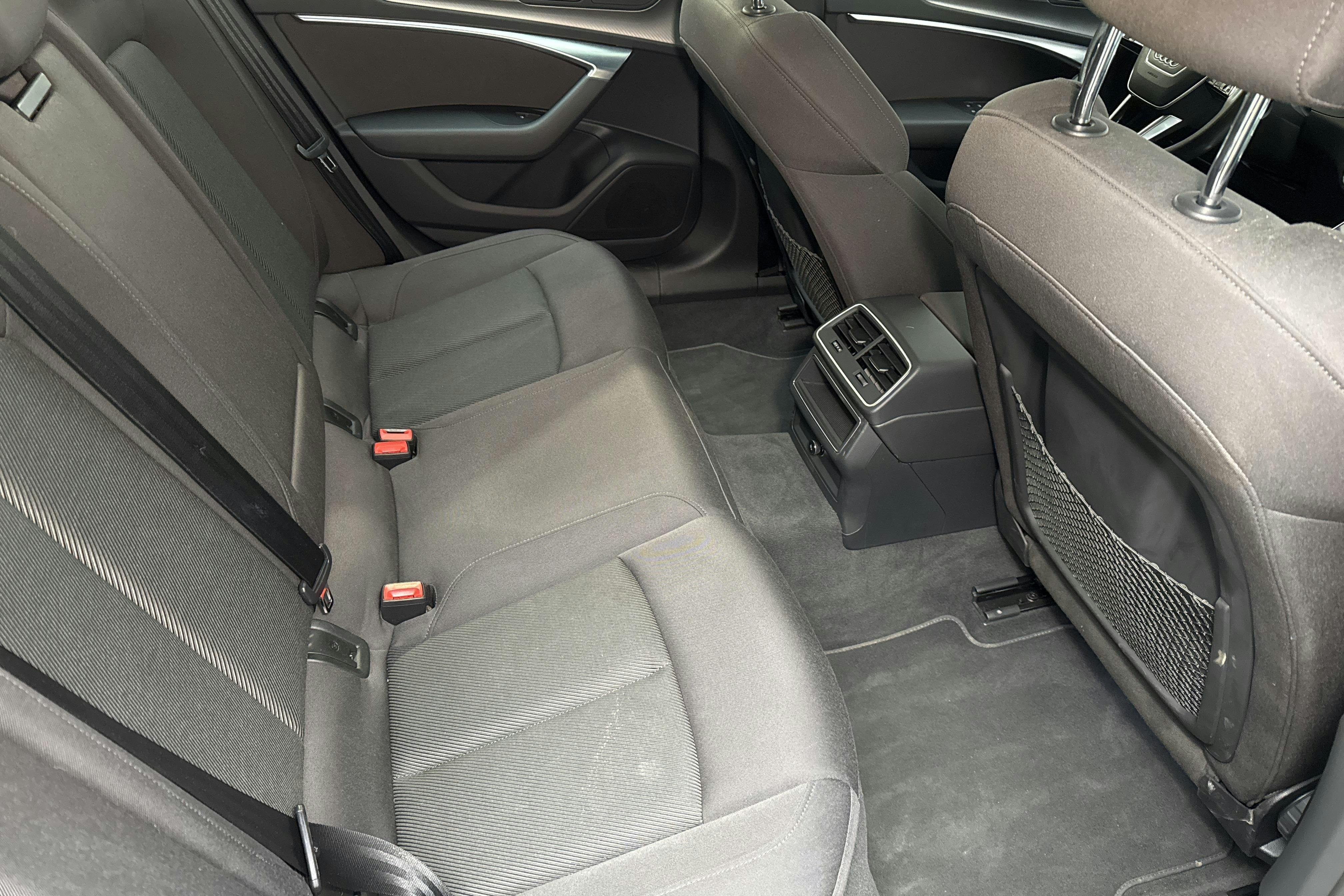Audi A6 Avant 40 TDI (204hk) - 7 868 mil - Automat - svart - 2019