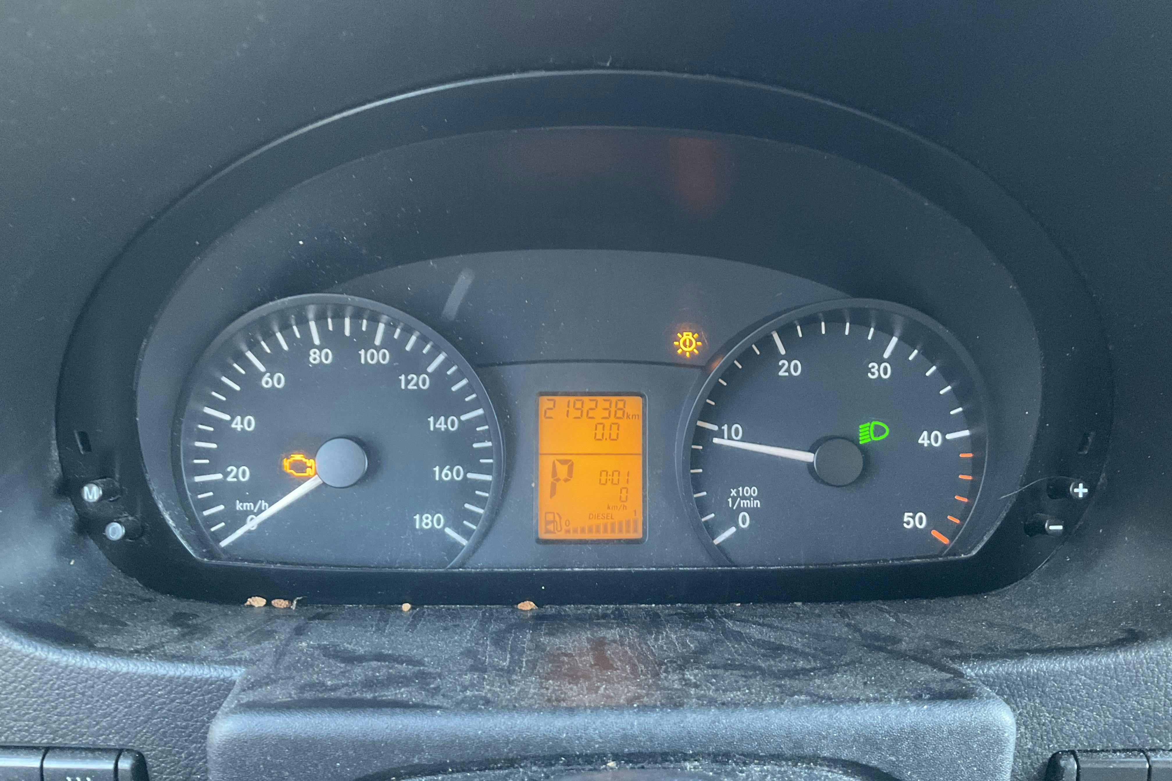Mercedes Sprinter 316 CDI Volymskåp (163hk) - 219 240 km - Automatic - white - 2011