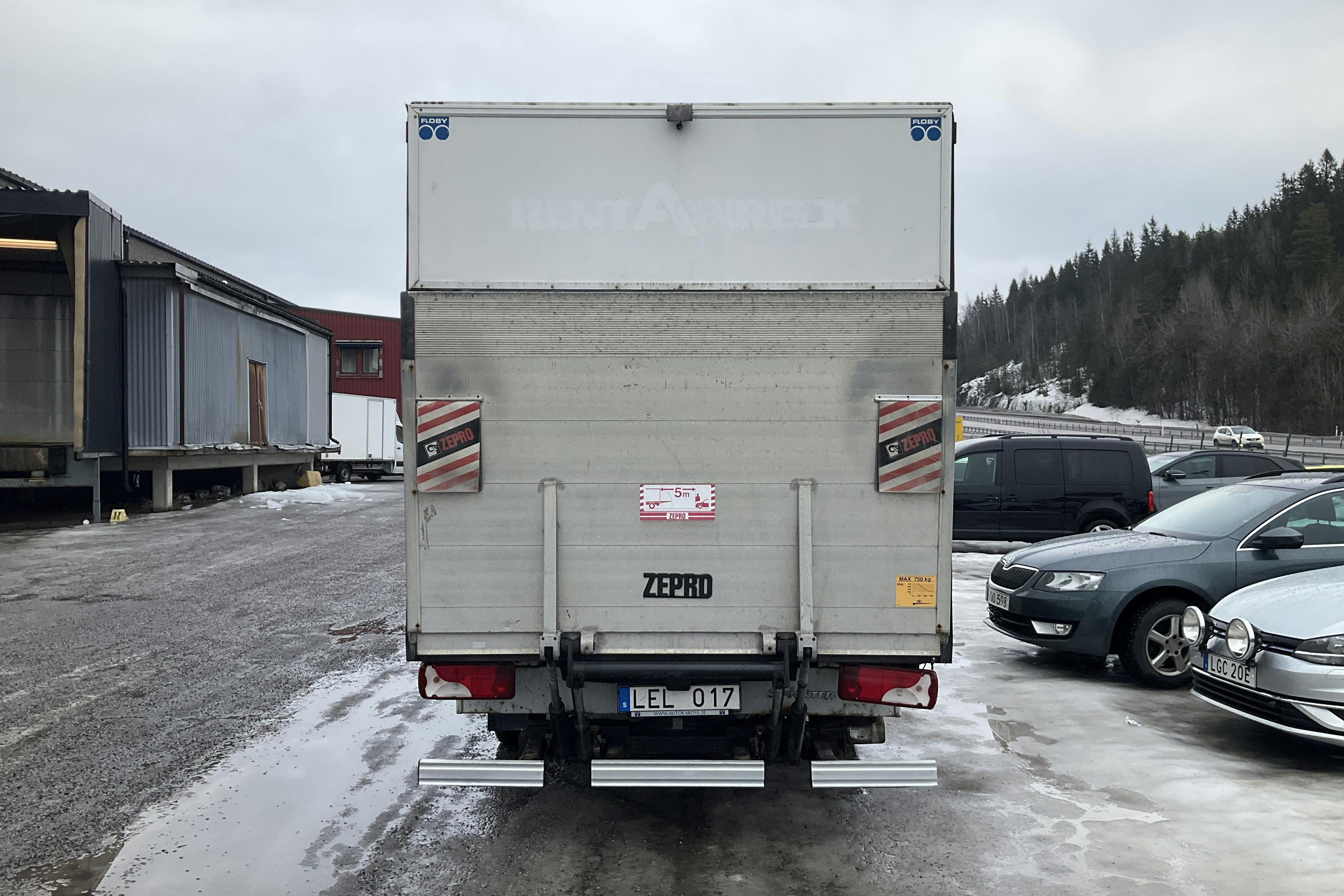 Mercedes Sprinter 316 CDI Volymskåp (163hk) - 219 240 km - Automatic - white - 2011