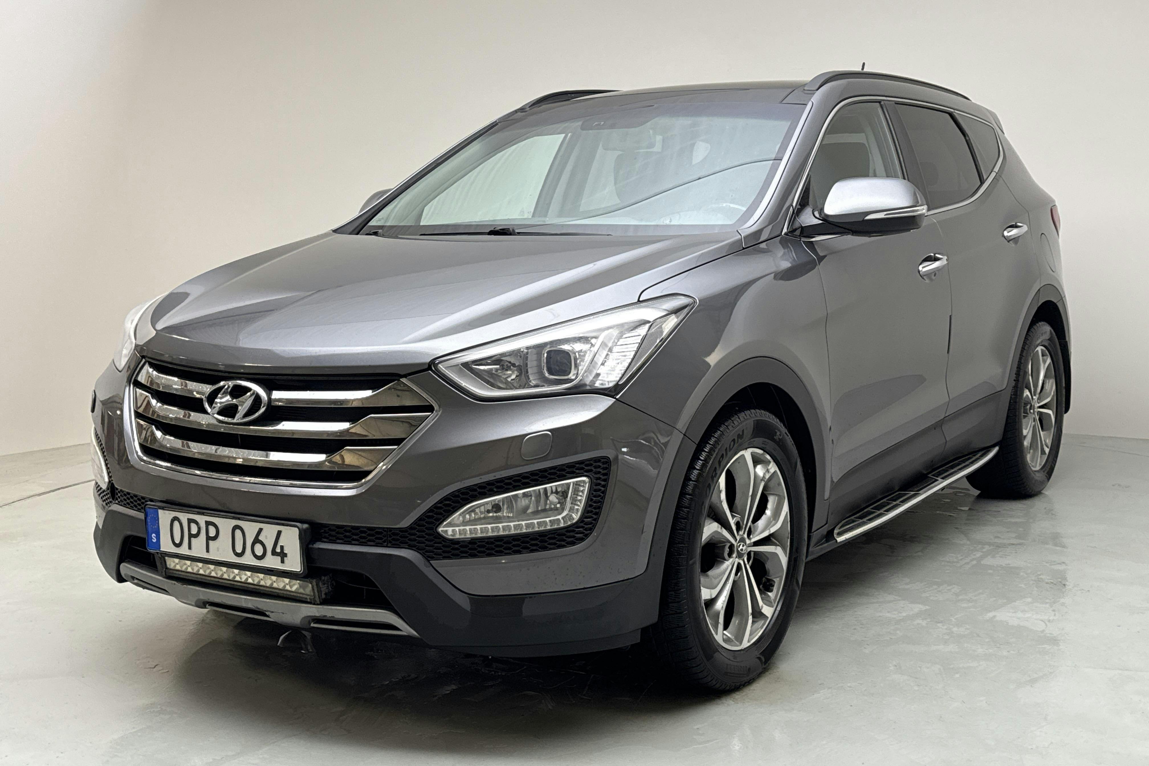 Hyundai Santa Fé 2.2 CRDi-R 4WD (197hk) - 23 541 mil - Automat - silver - 2014