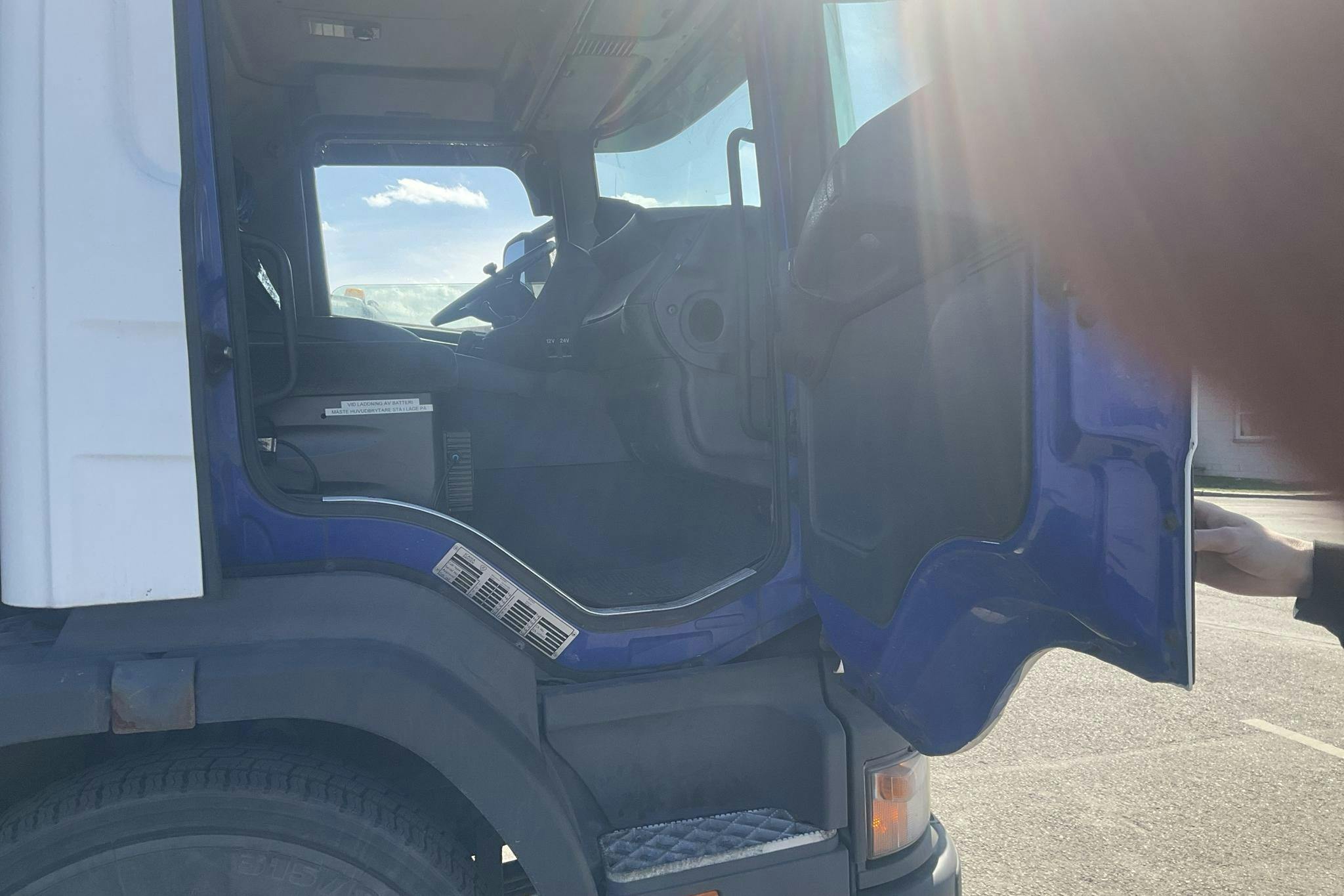 SCANIA P94DB NA230 - 701 960 km - Manuell - 2003