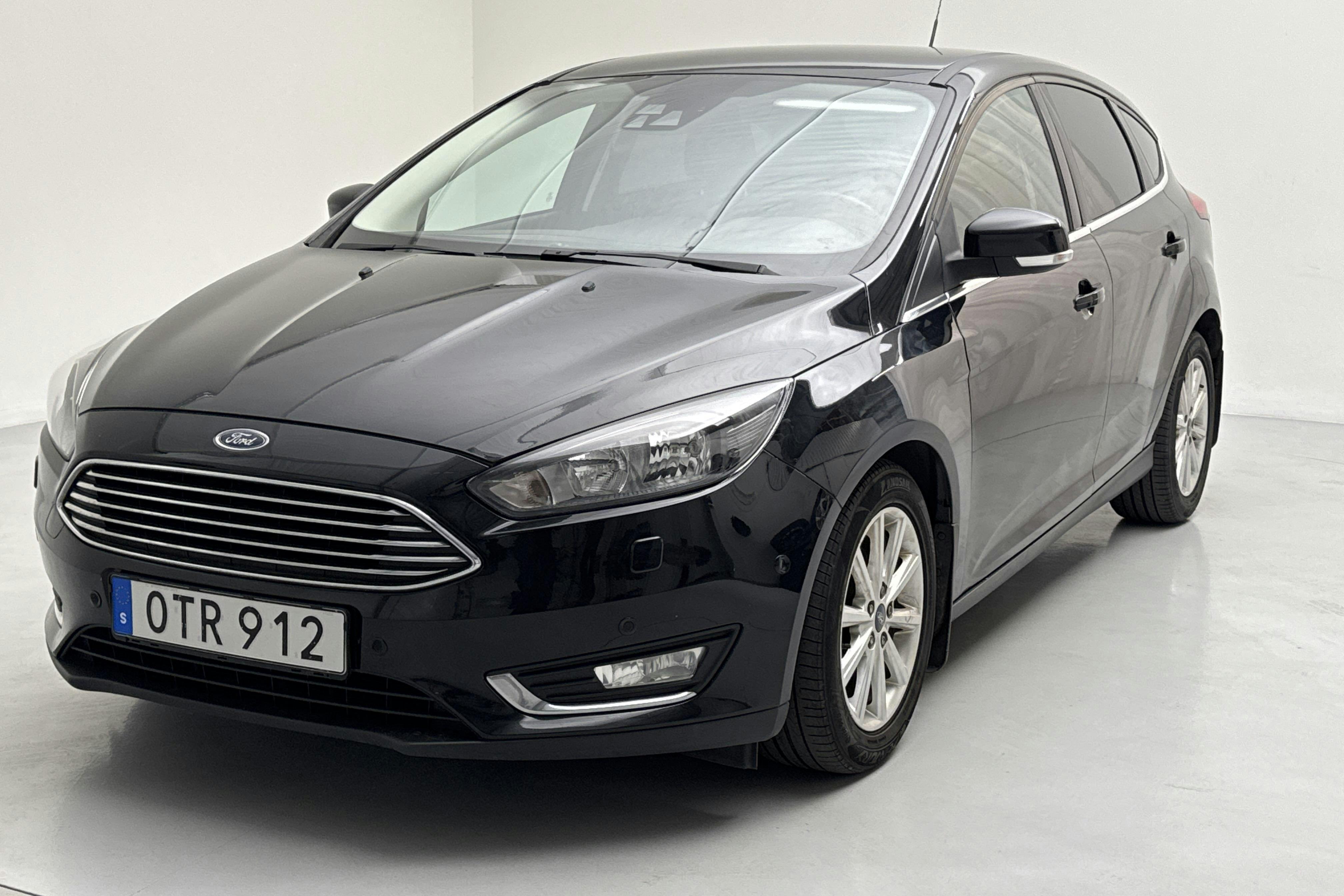 Ford Focus 1.0 EcoBoost 5dr (125hk) - 165 570 km - Manual - black - 2017