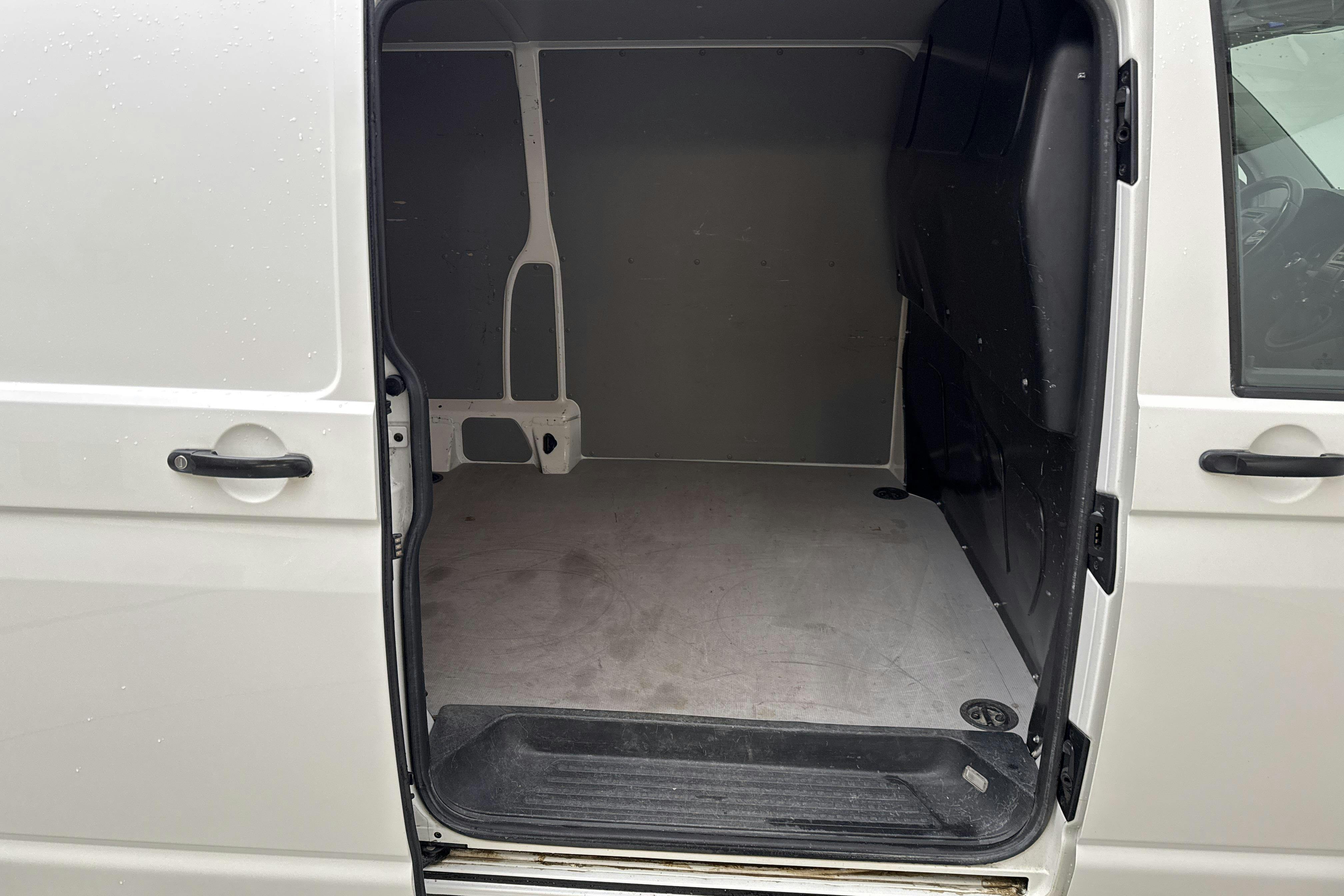 VW Transporter T5 2.0 TDI 4MOTION (140hk) - 152 570 km - Manualna - biały - 2015